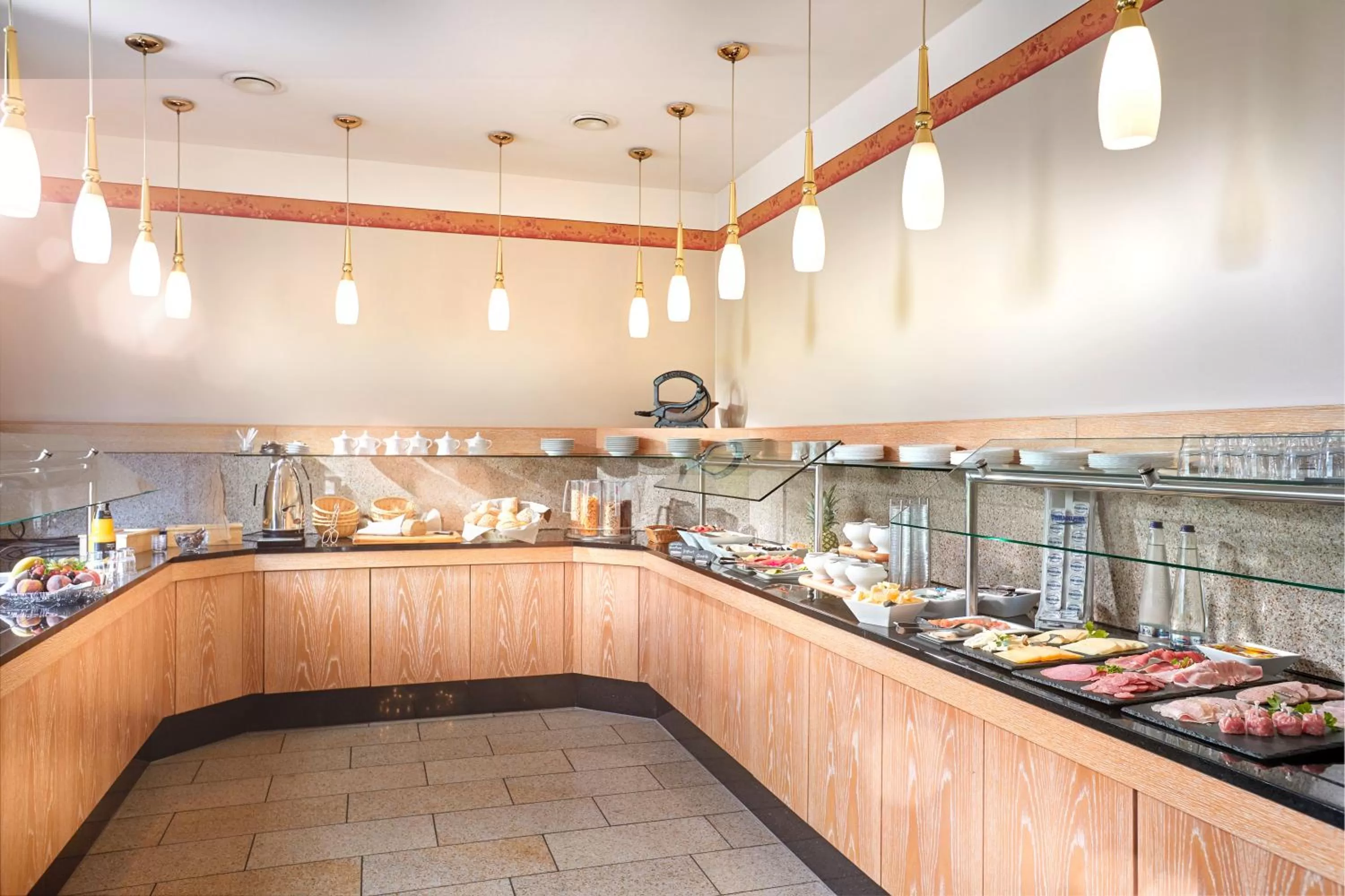 Buffet breakfast in Hotel Schünemann