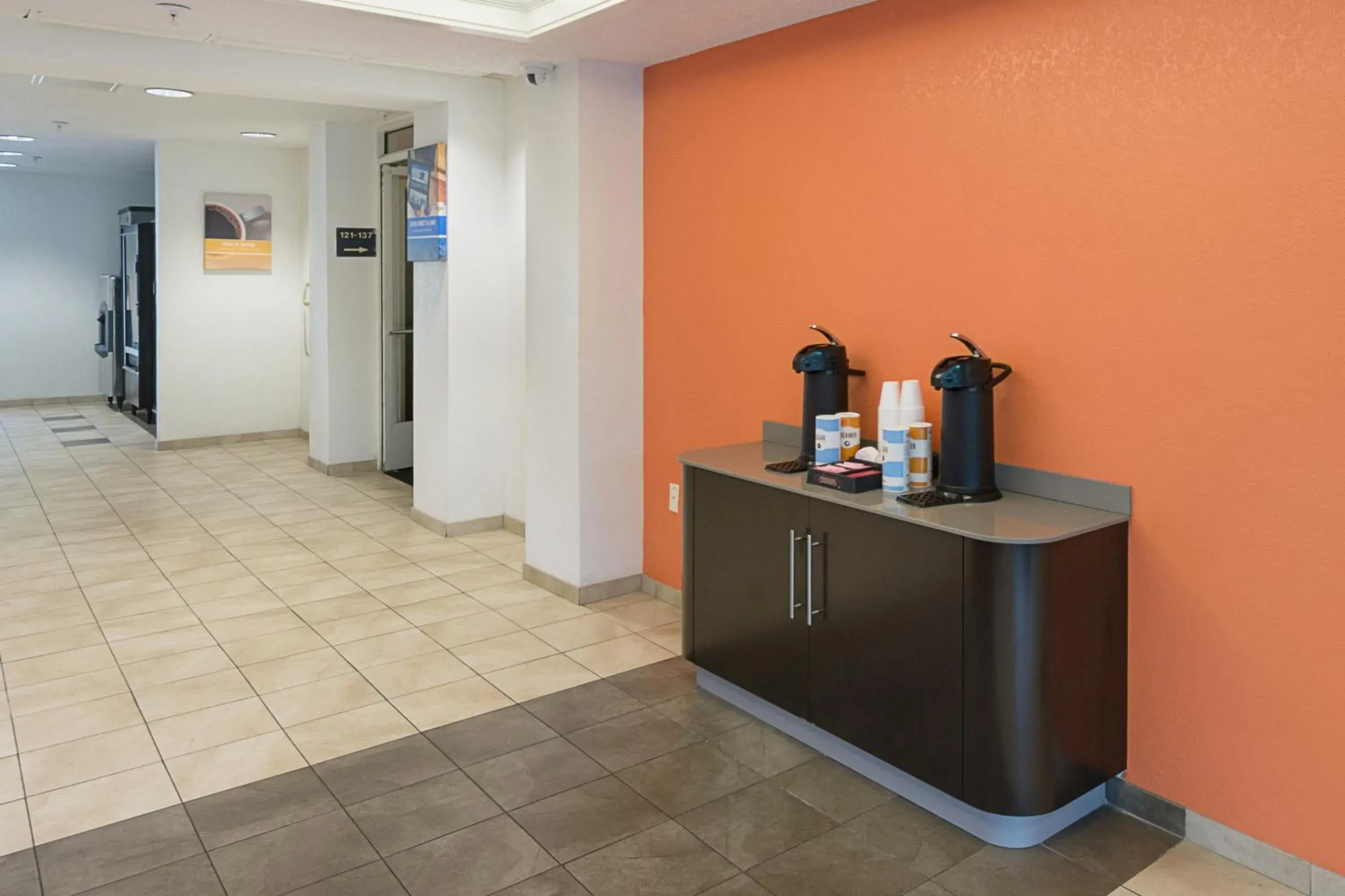 Lobby or reception in Motel 6-Columbia, SC - Fort Jackson Area Lobby or reception in Motel 6-Columbia, SC - Fort Jackson Area