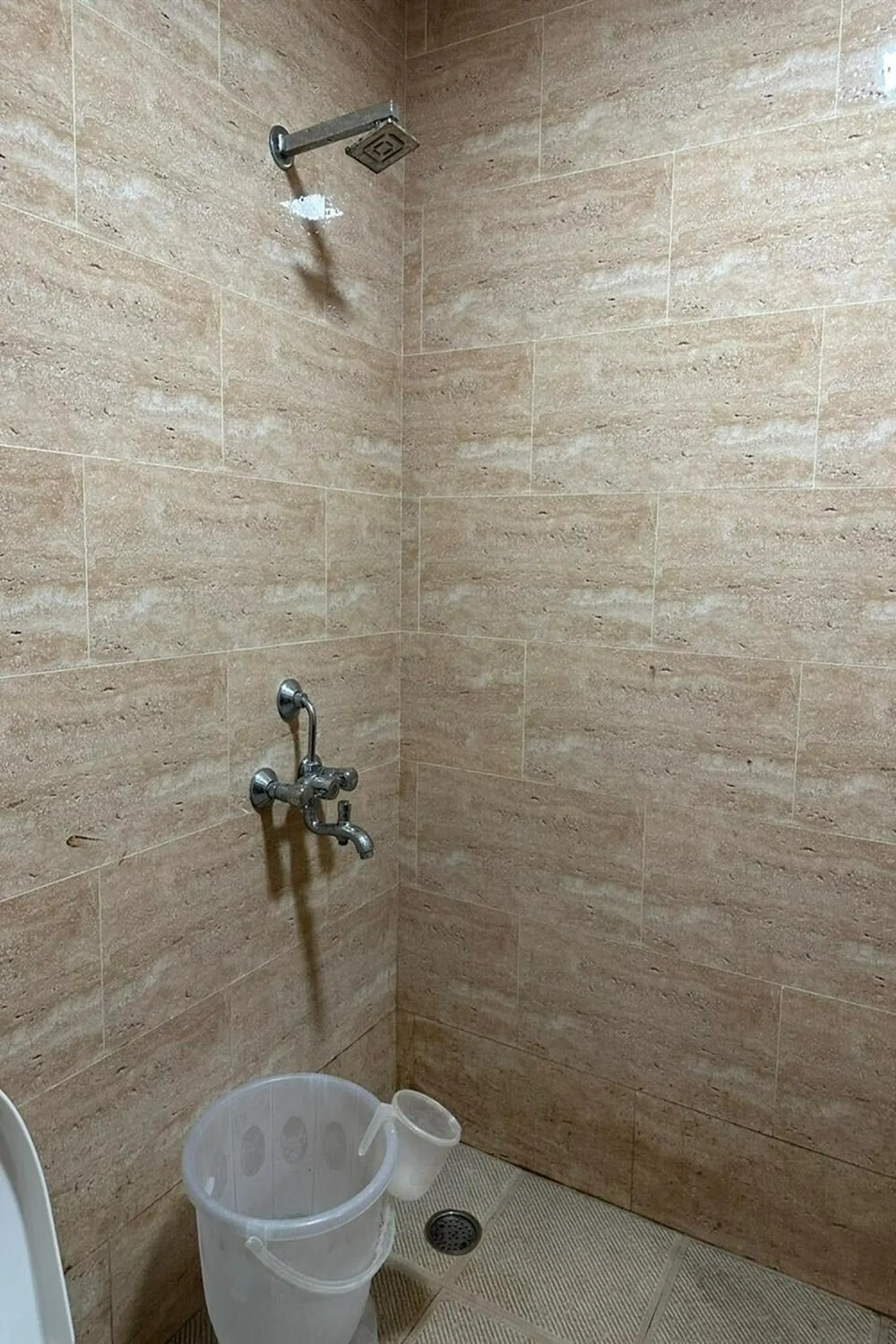 Bathroom in Hotel Amenda International