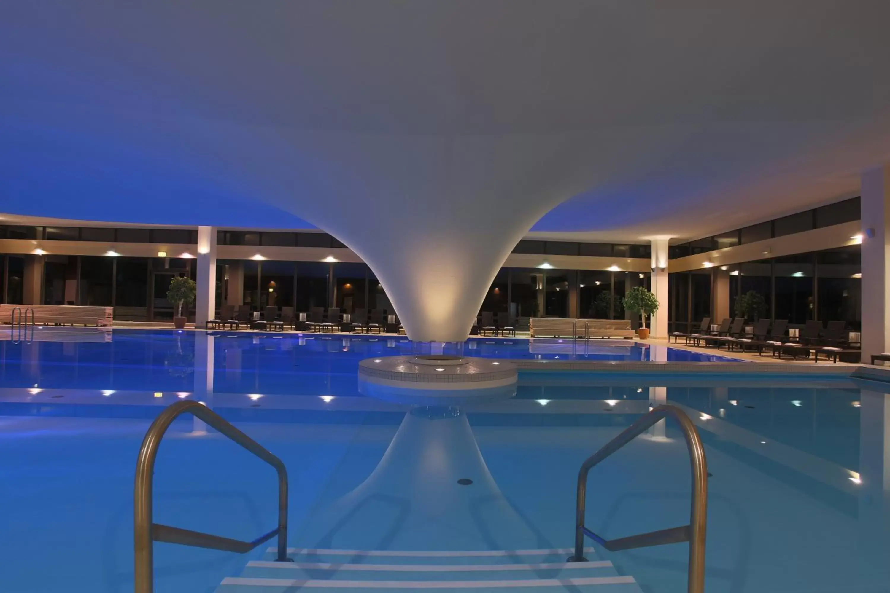 Staff, Swimming Pool in Cliff Hotel Rügen