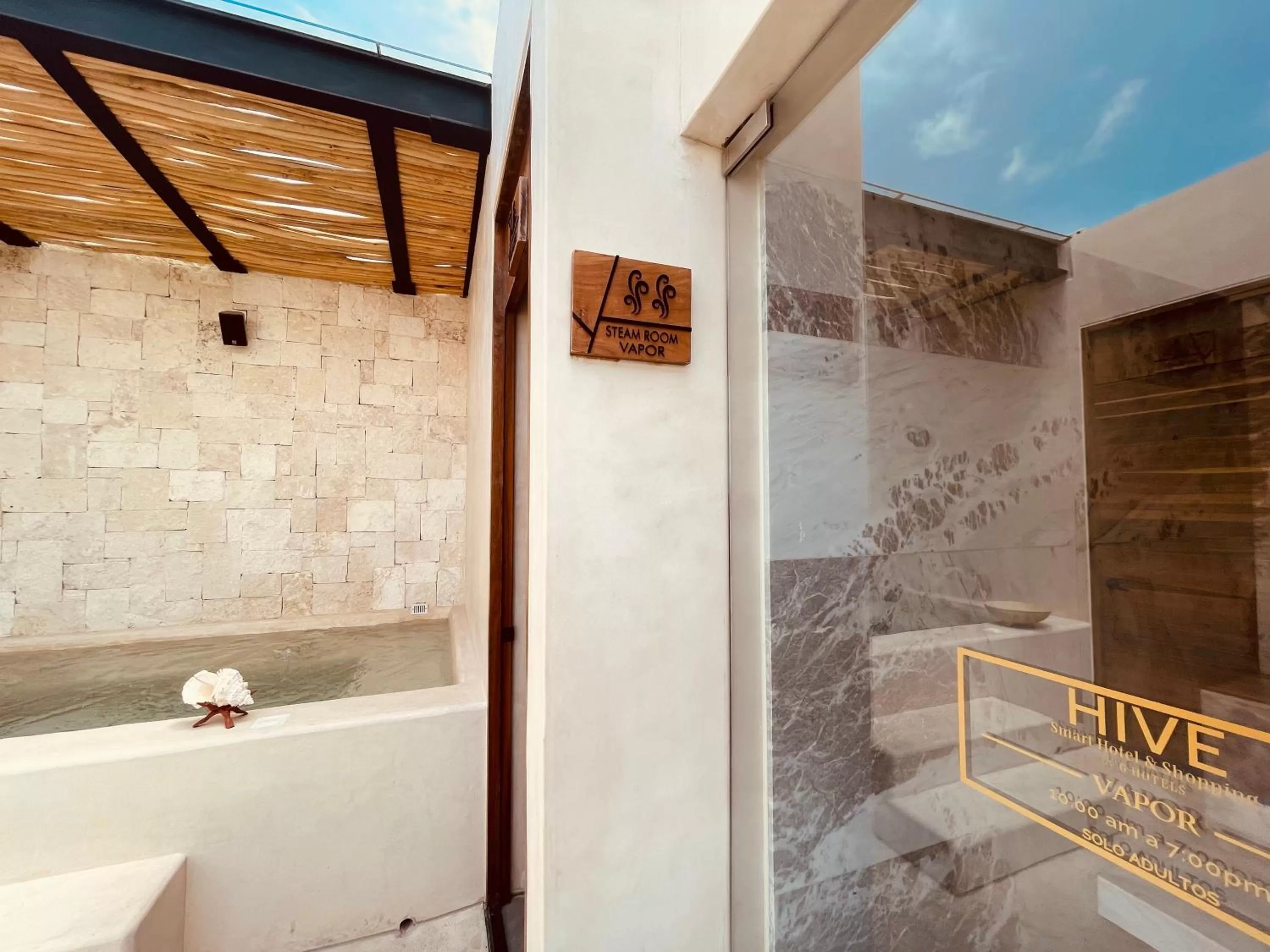 Spa and wellness centre/facilities in Hive Cancun by G Hotels