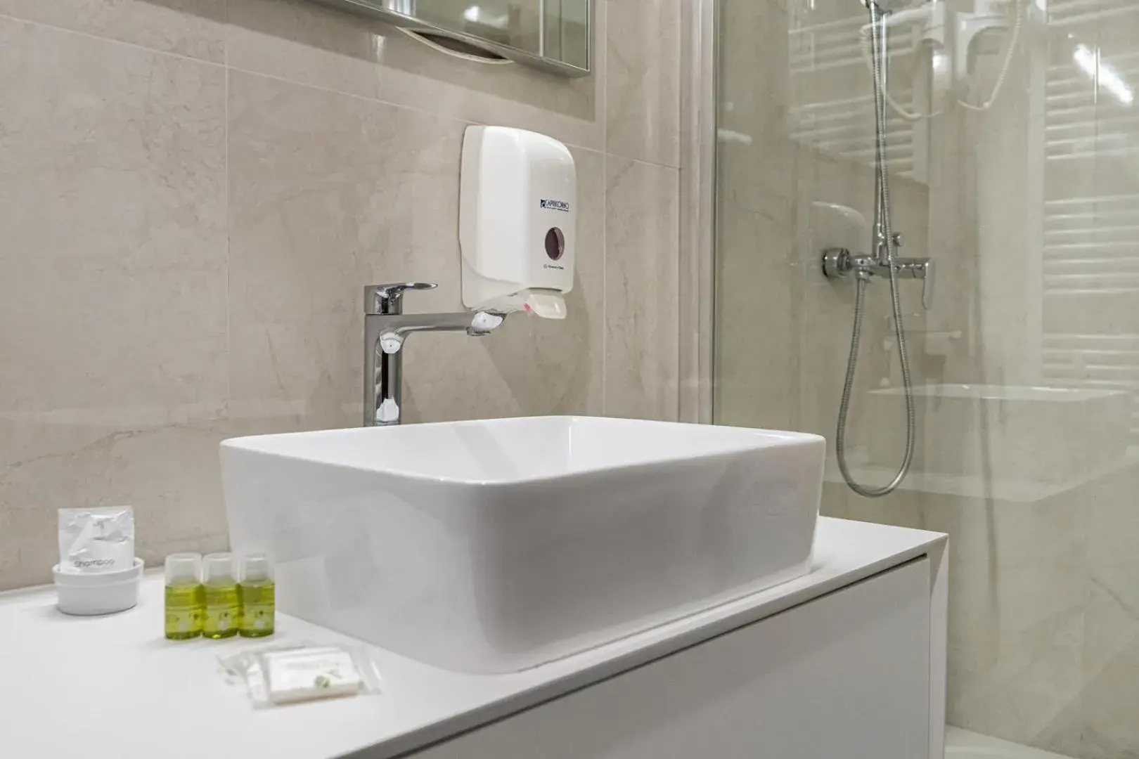 Shower, Bathroom in Hotel Marinko