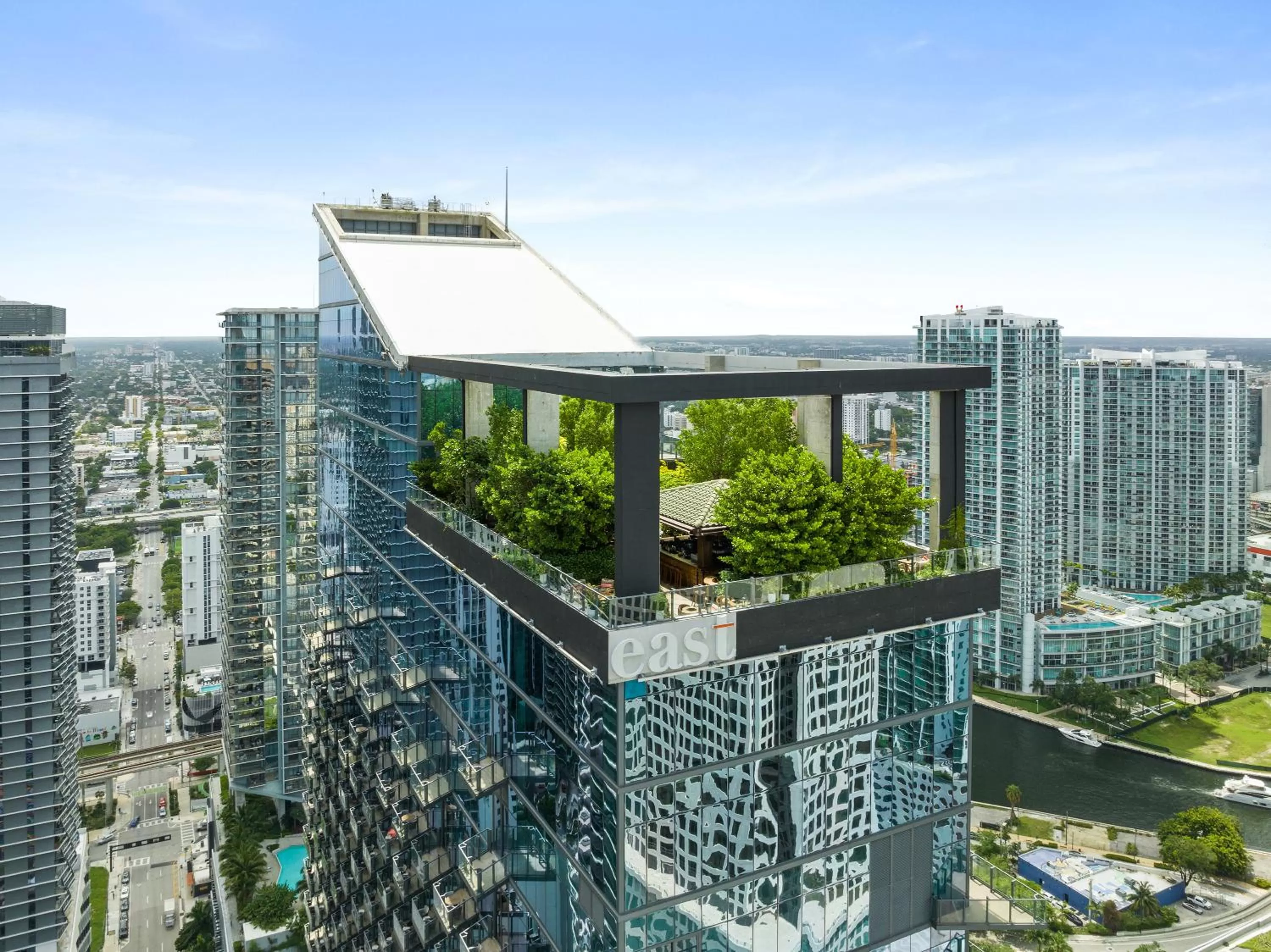 Property building in EAST Miami