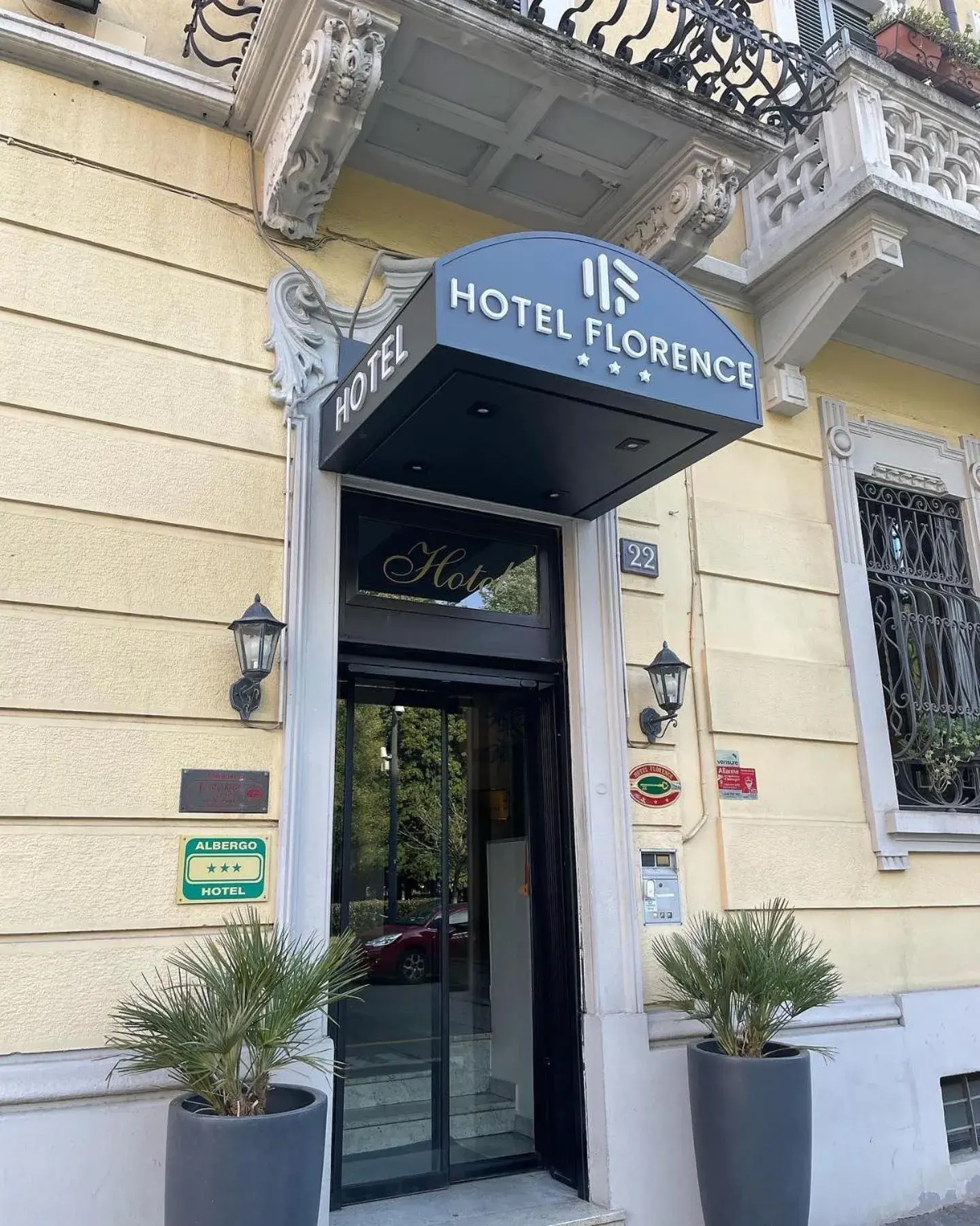 Facade/entrance in Hotel Florence