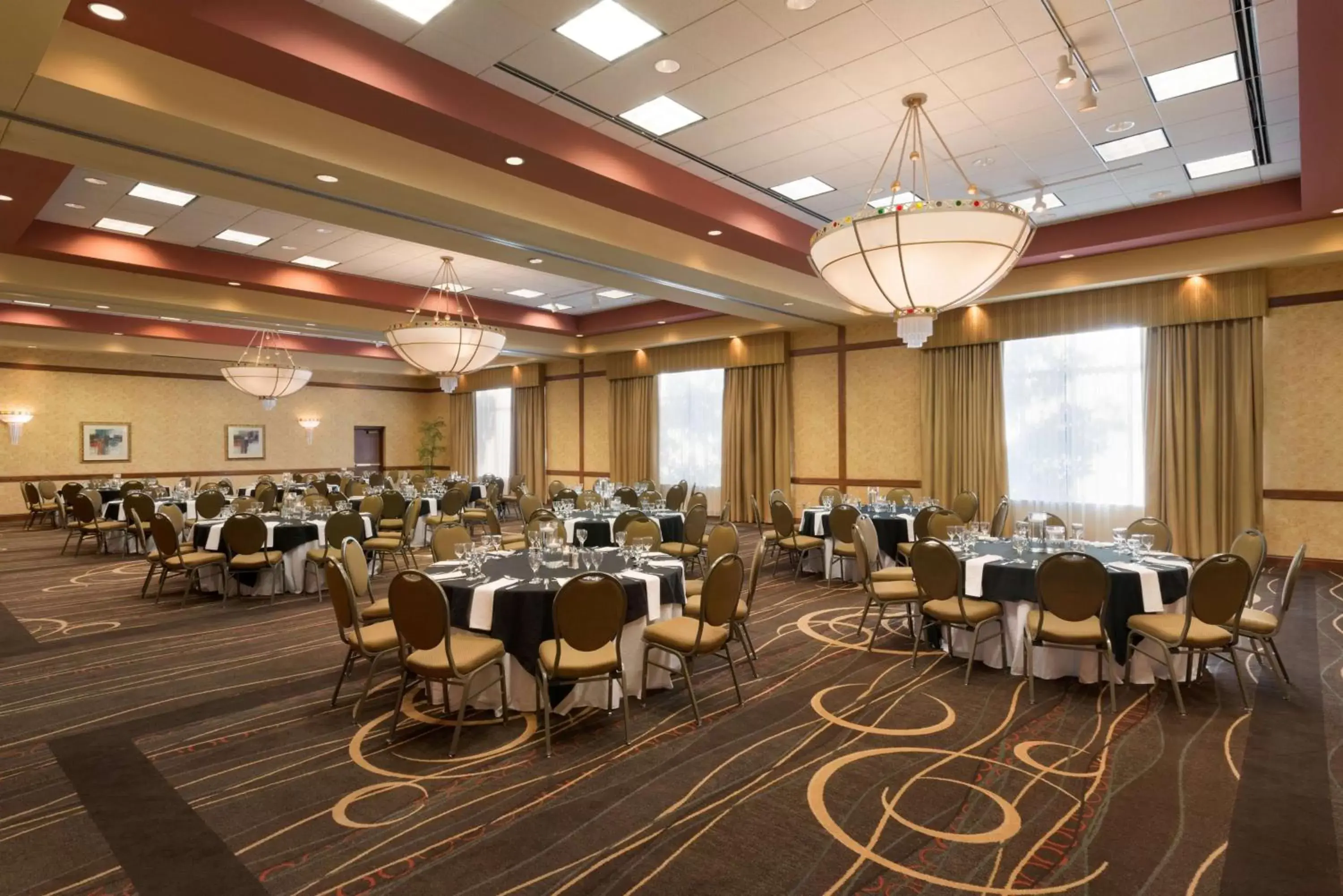 Meeting/conference room, Restaurant/Places to Eat in Embassy Suites by Hilton Nashville South Cool Springs