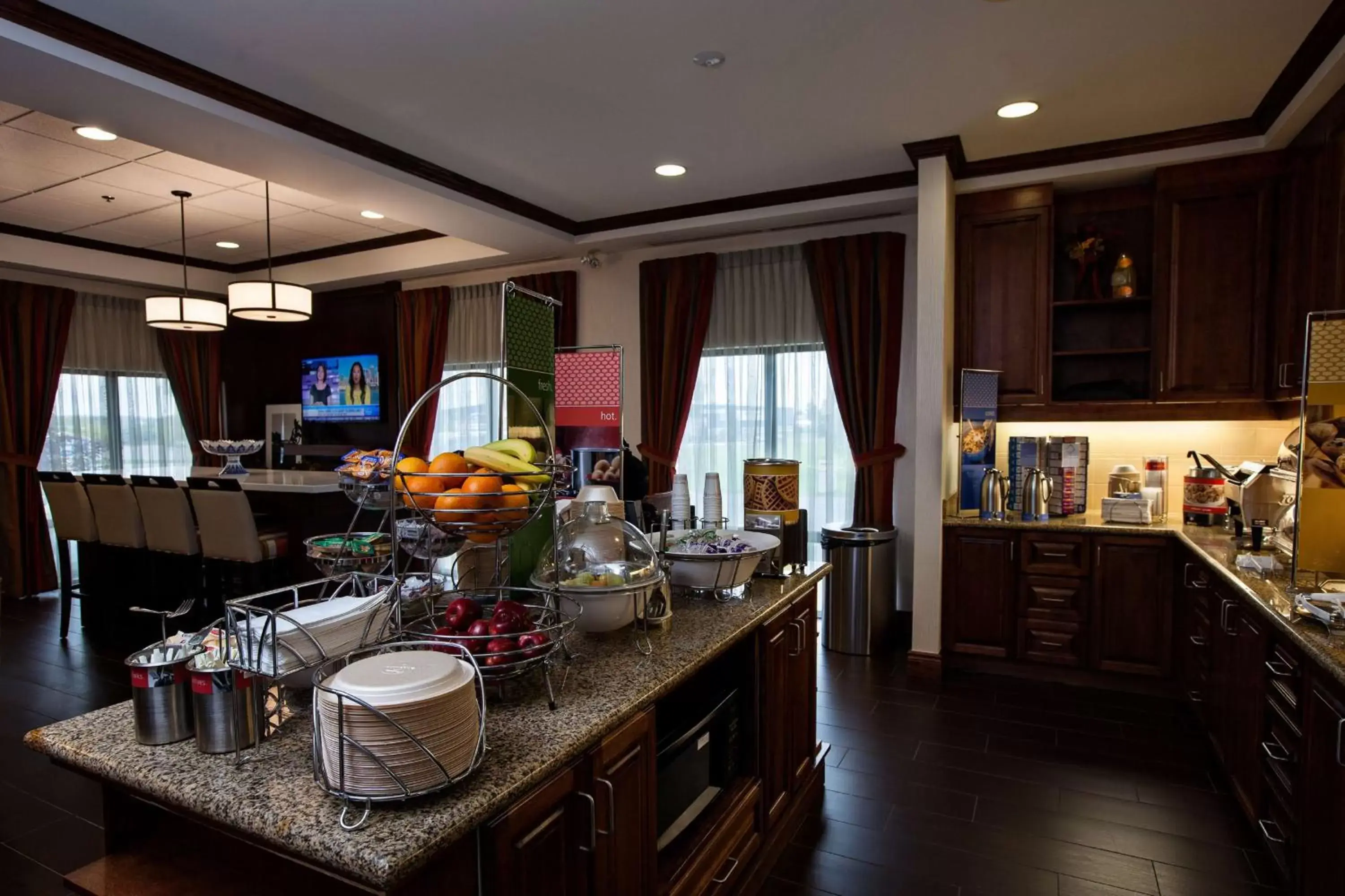 Dining area, Restaurant/Places to Eat in Hampton Inn by Hilton Napanee