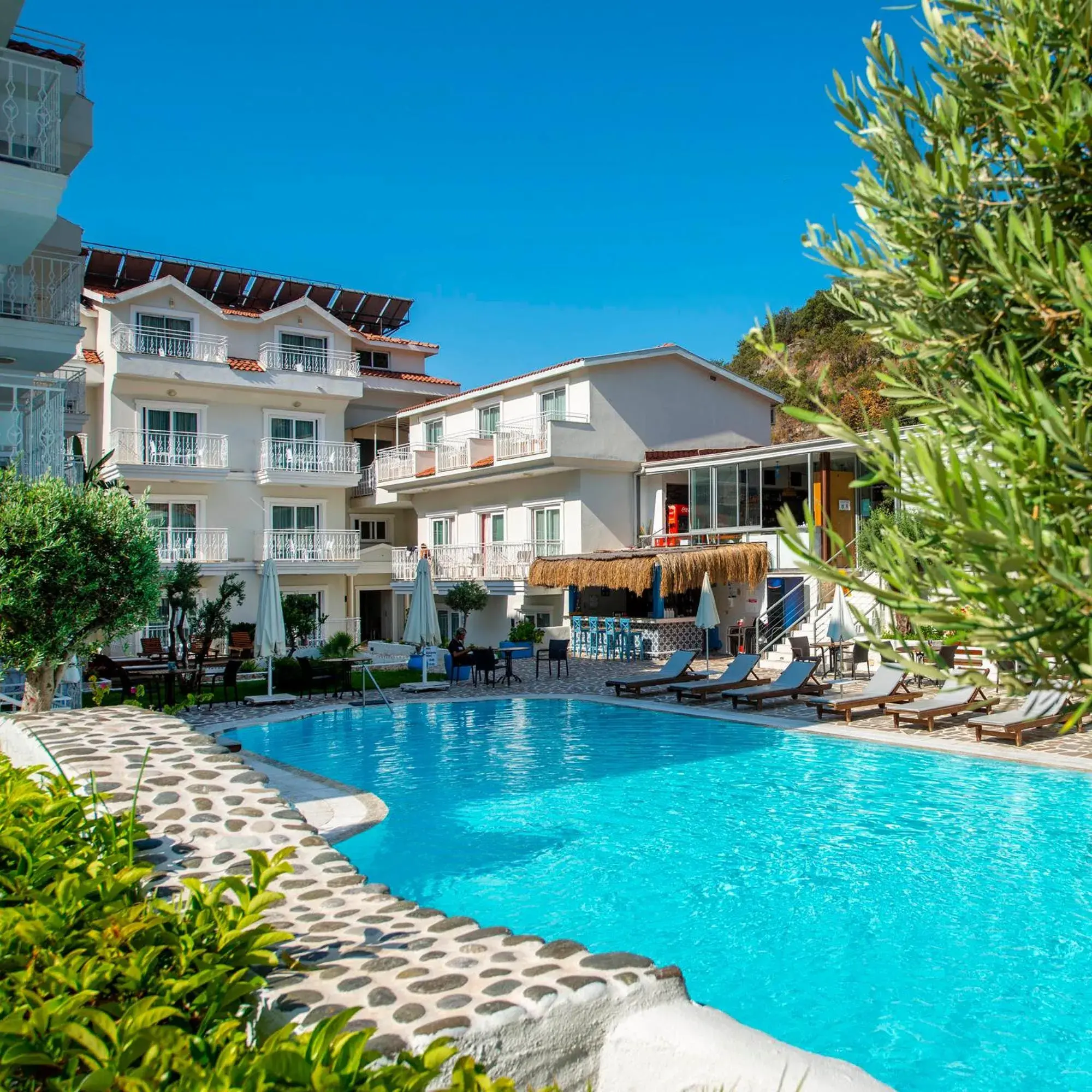 Swimming Pool in Montebello Deluxe Hotel