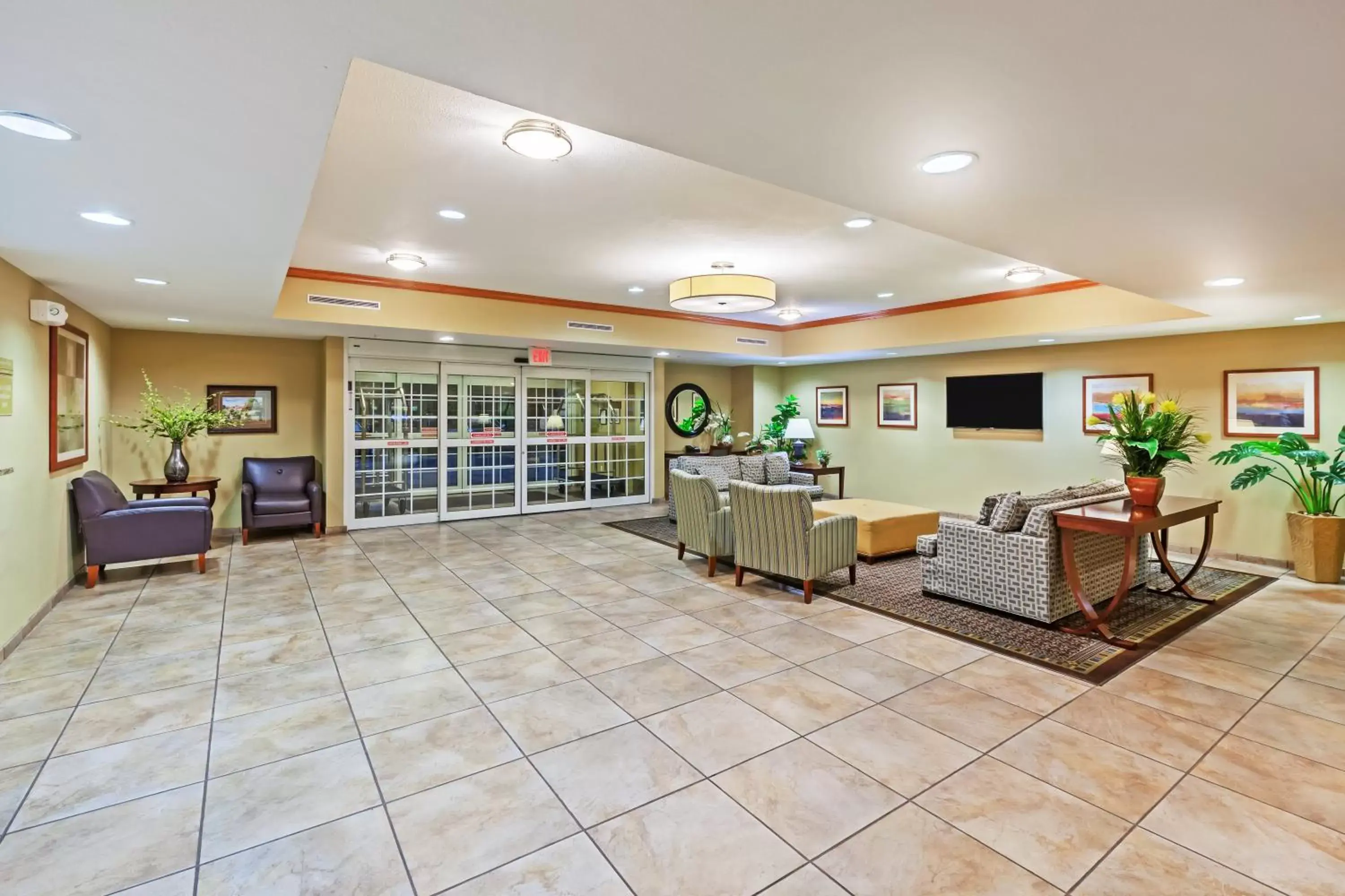 Property building, Lobby/Reception in Candlewood Suites El Paso, an IHG Hotel