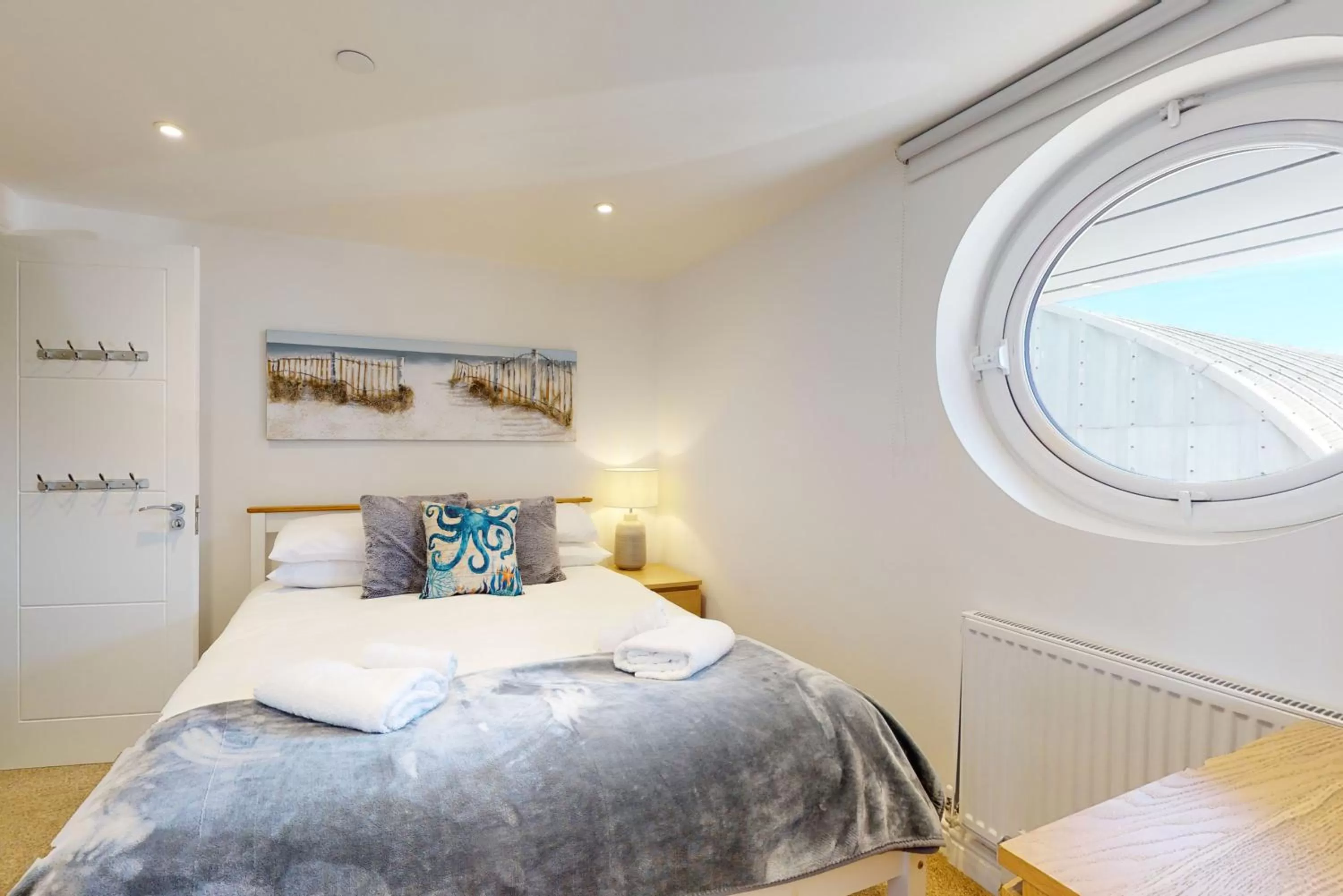 Bedroom, Bed in Crabbers' Wharf