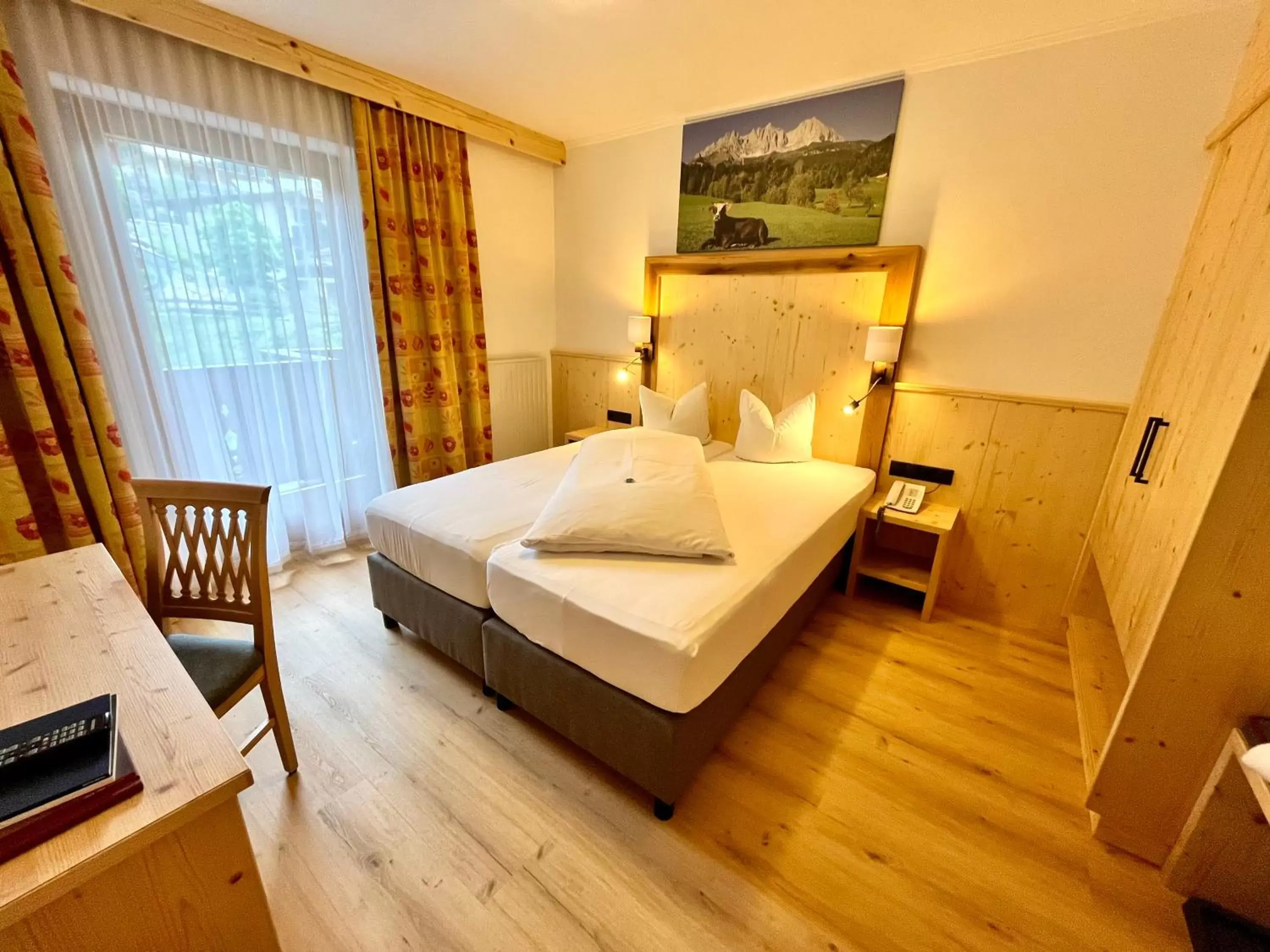 Standard Double Room in Hotel Alpenpanorama