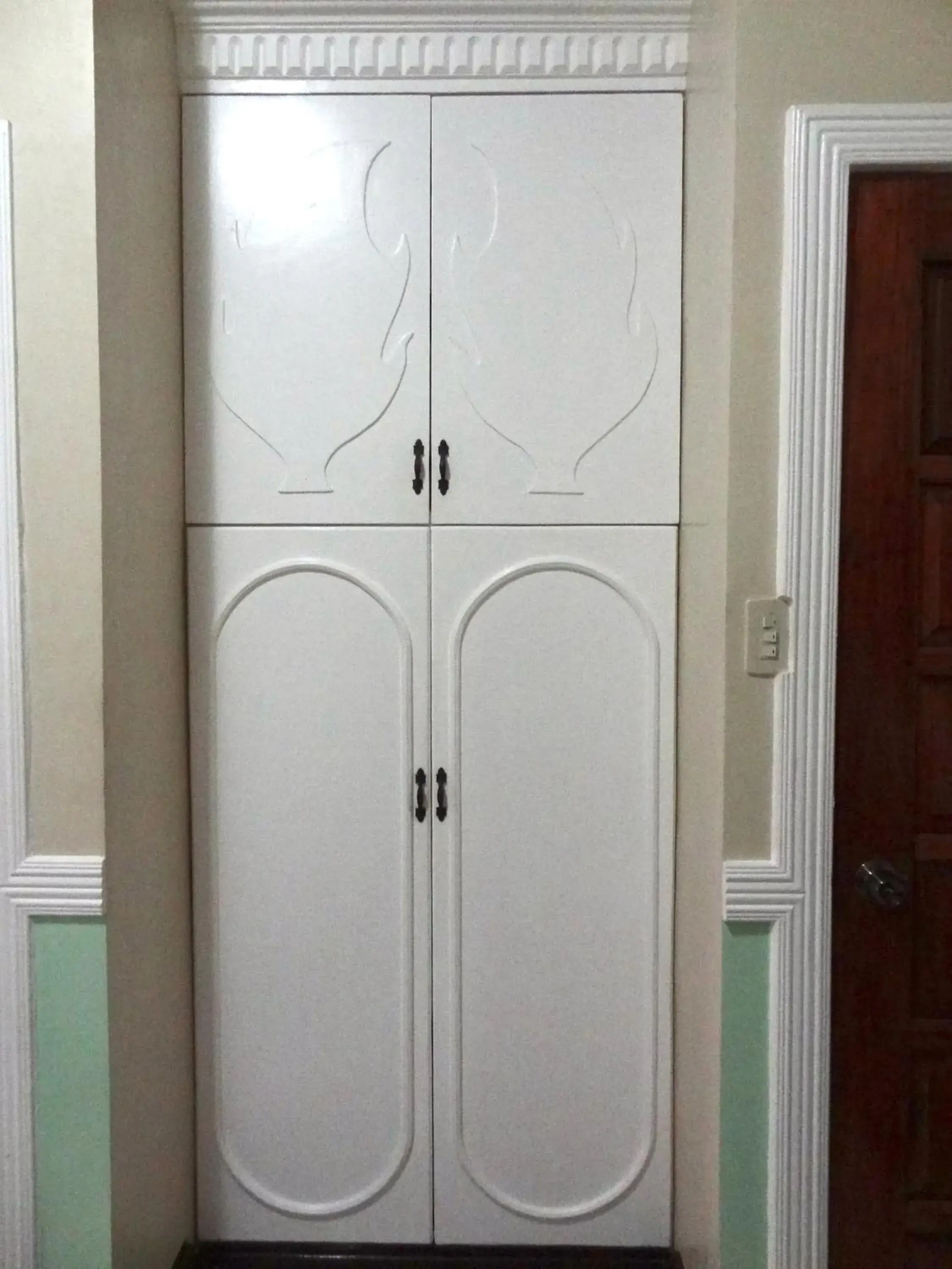 Deluxe Double Room in The Executive Villa Inn & Suites Deluxe Double Room in The Executive Villa Inn & Suites