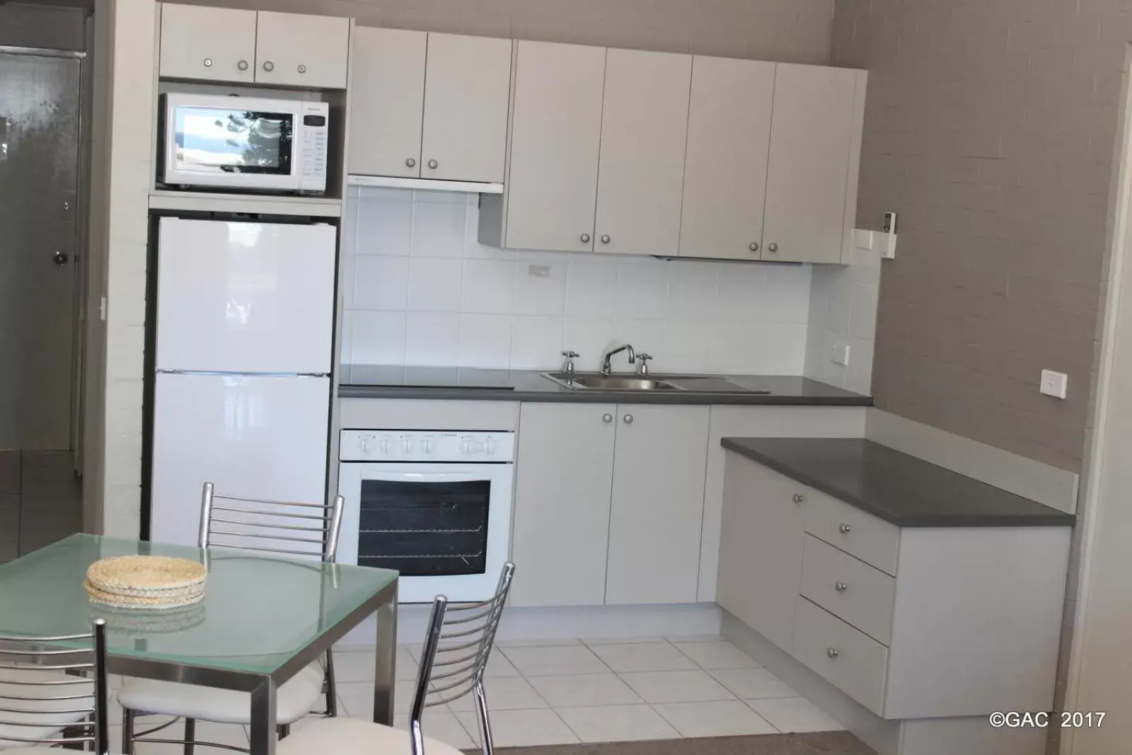 Kitchen/Kitchenette in Mollymook Cove Apartments