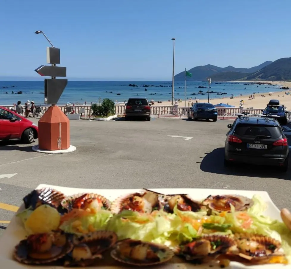 Food and drinks in Hotel Arillo