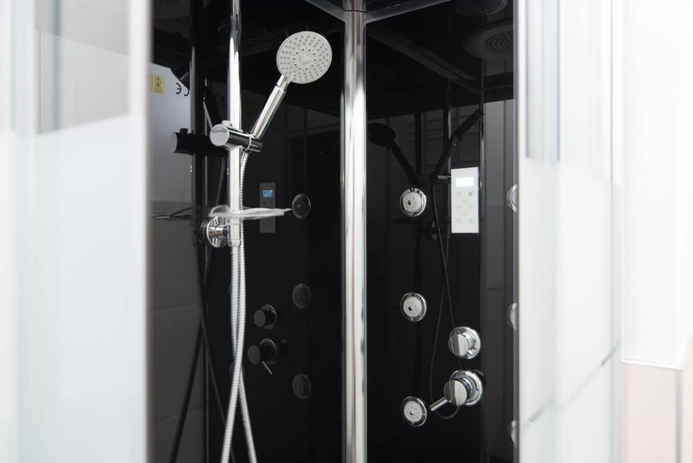 Bathroom in White Ostilia B&B