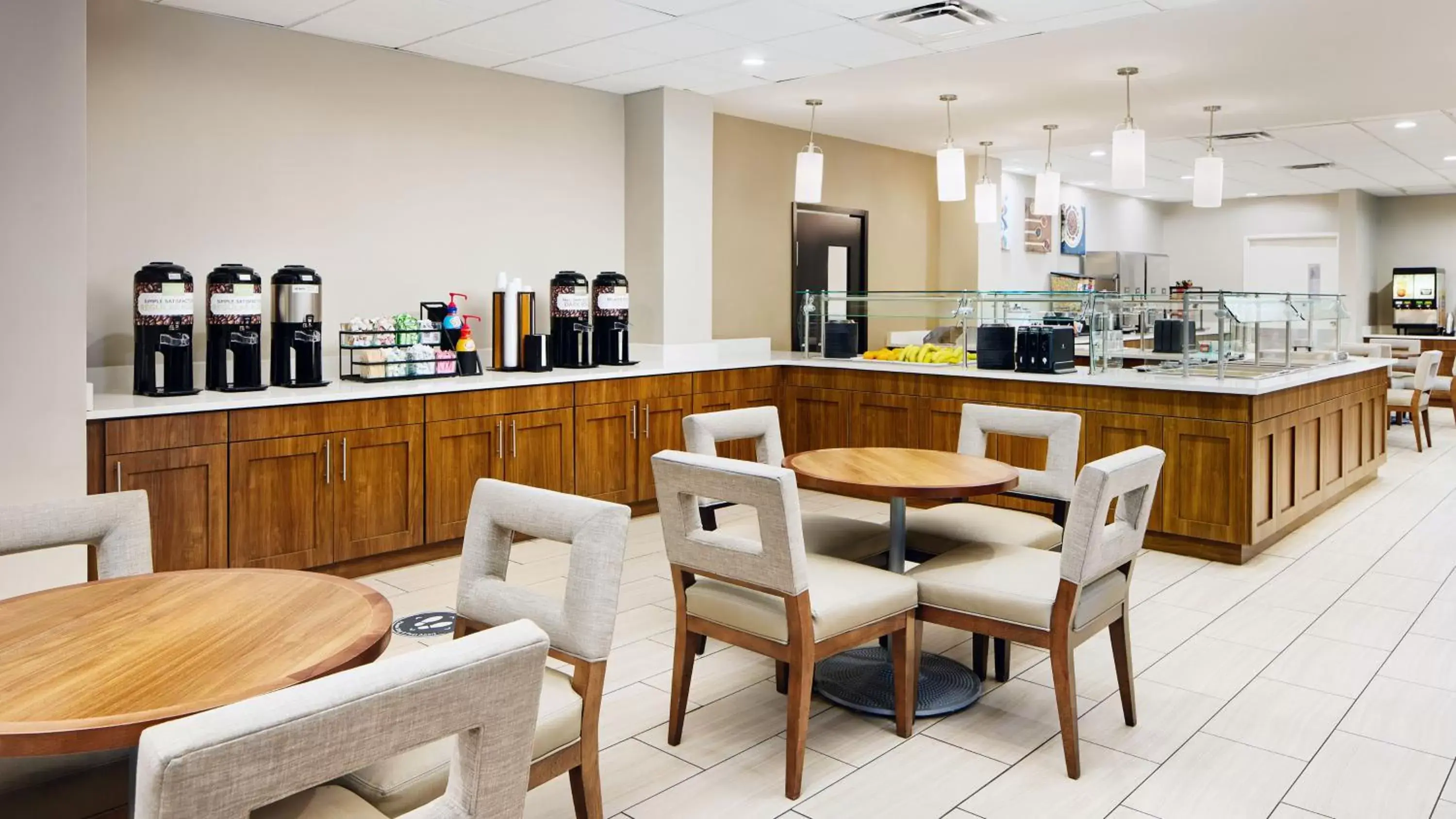 Breakfast, Restaurant/Places to Eat in Staybridge Suites Orlando Royale Parc Suites, an IHG Hotel