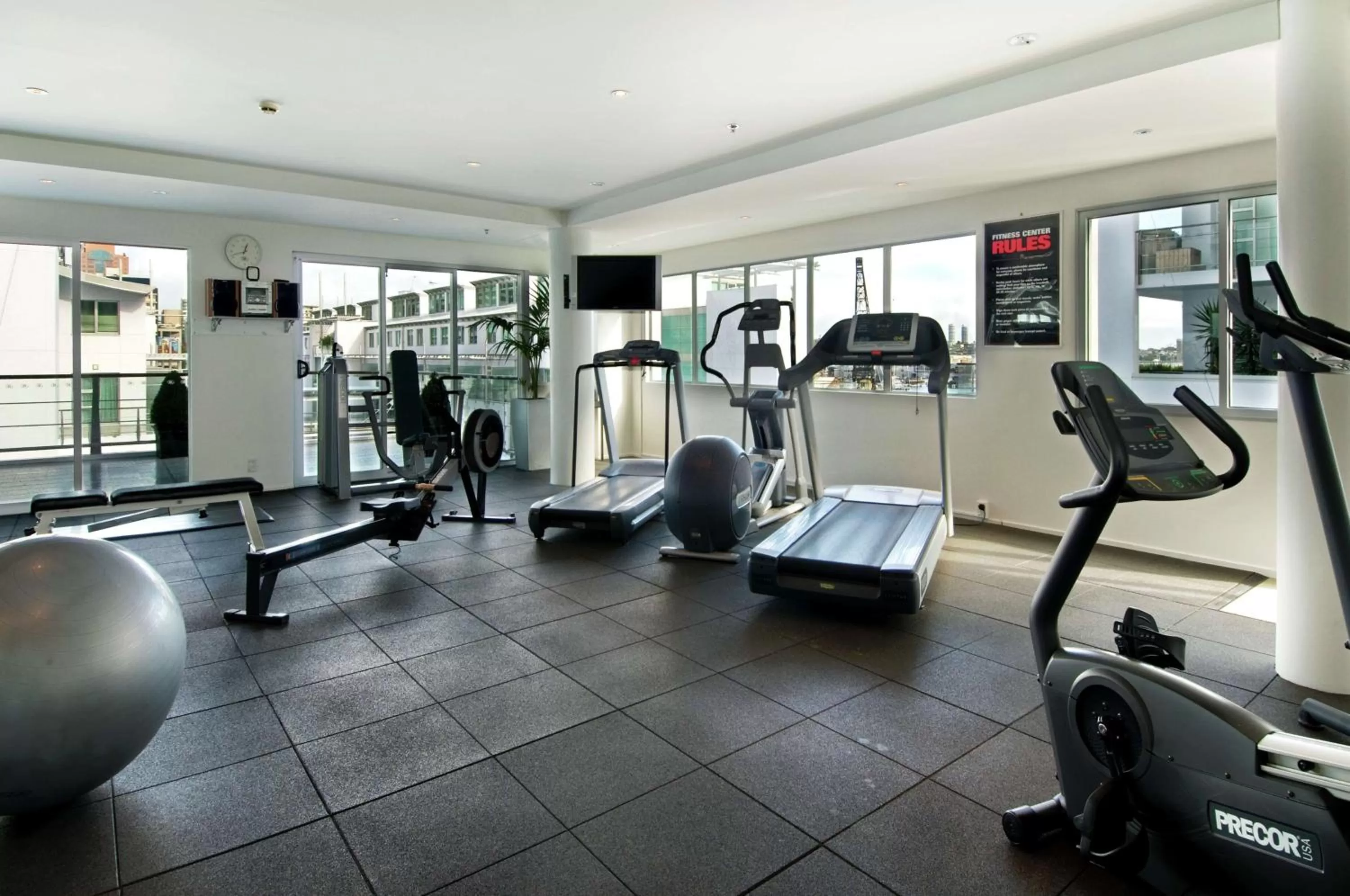 Fitness centre/facilities in Hilton Auckland