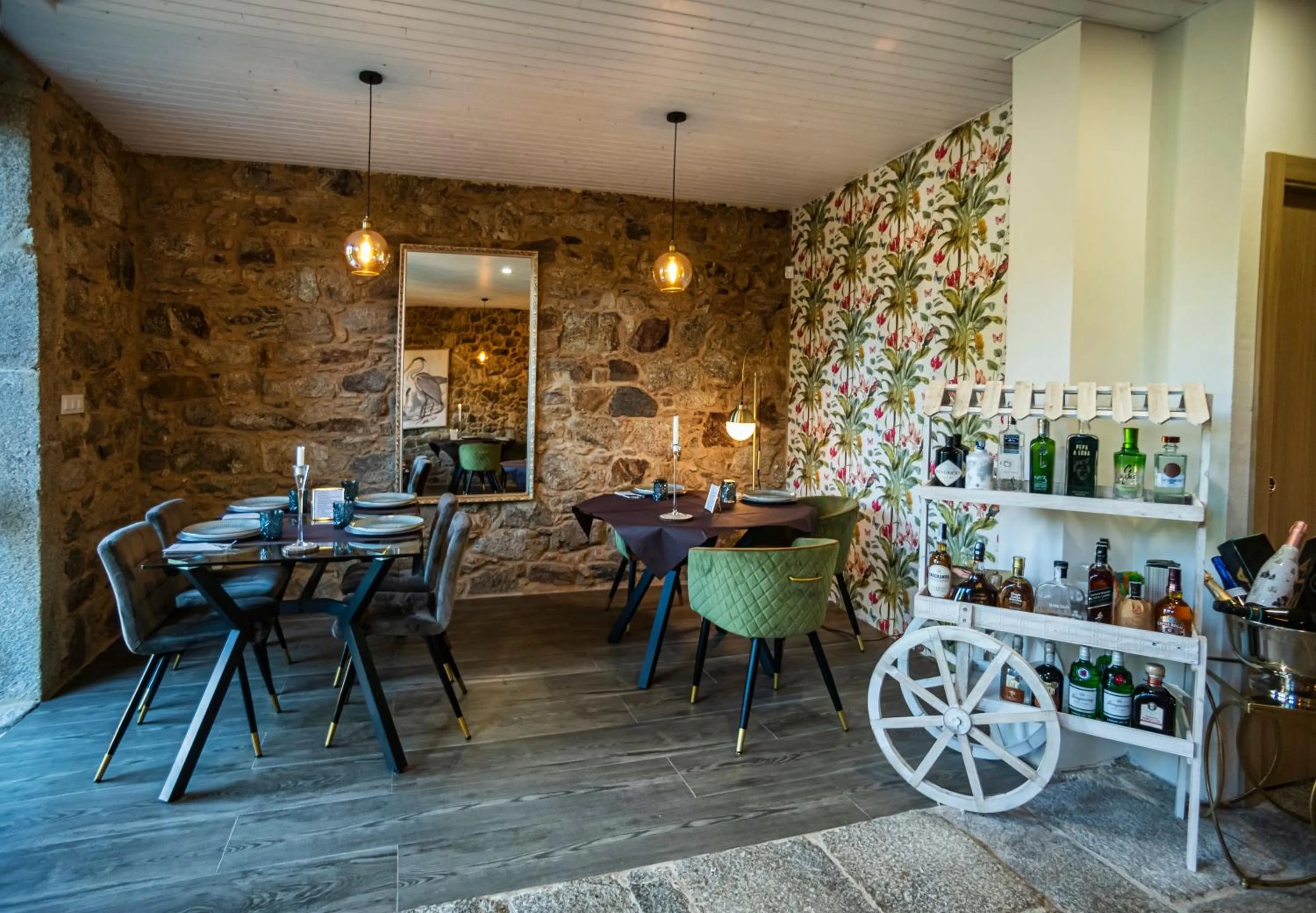 Restaurant/places to eat in Ecocasa Lema II