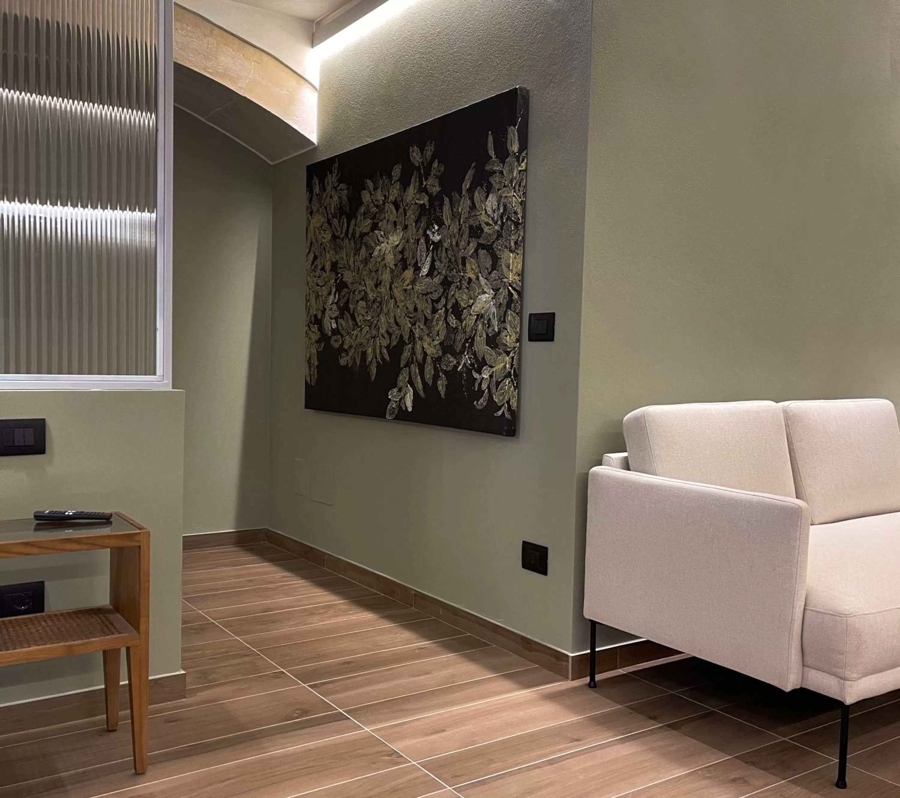 Living room, Seating Area in Raha Suites