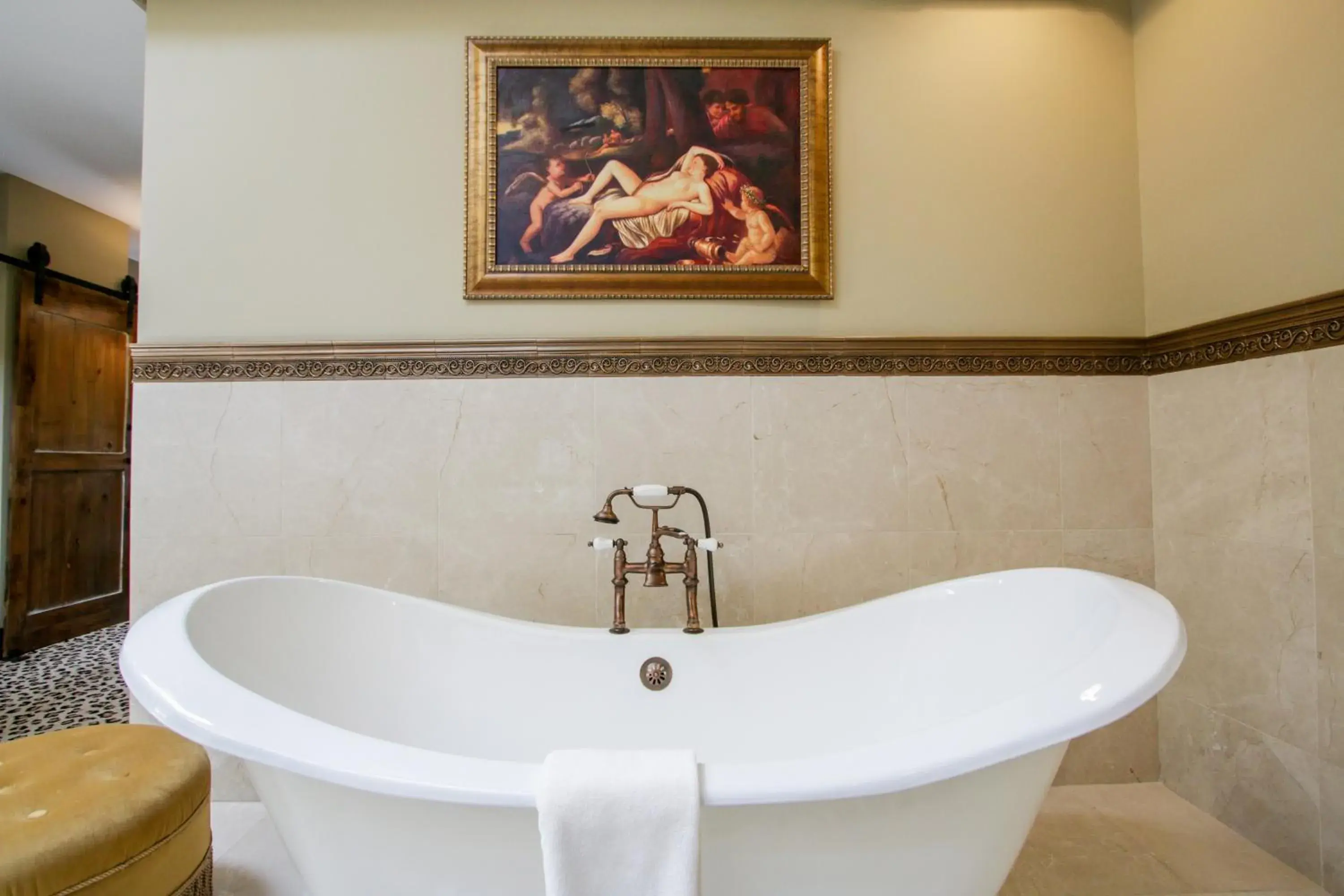 Bath, Bathroom in The Detroit Club