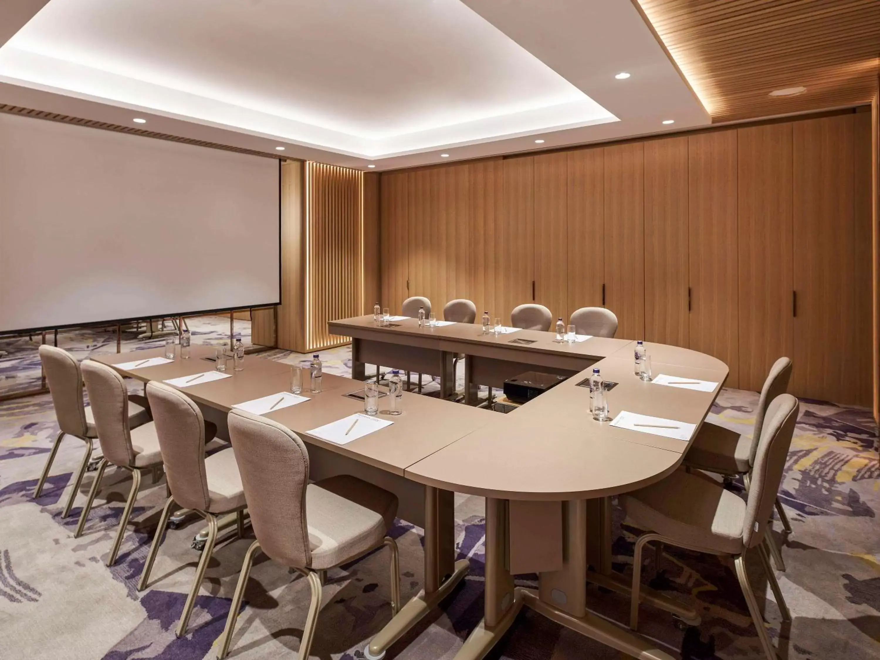 Meeting/conference room in Mövenpick Hotel Istanbul Bosphorus