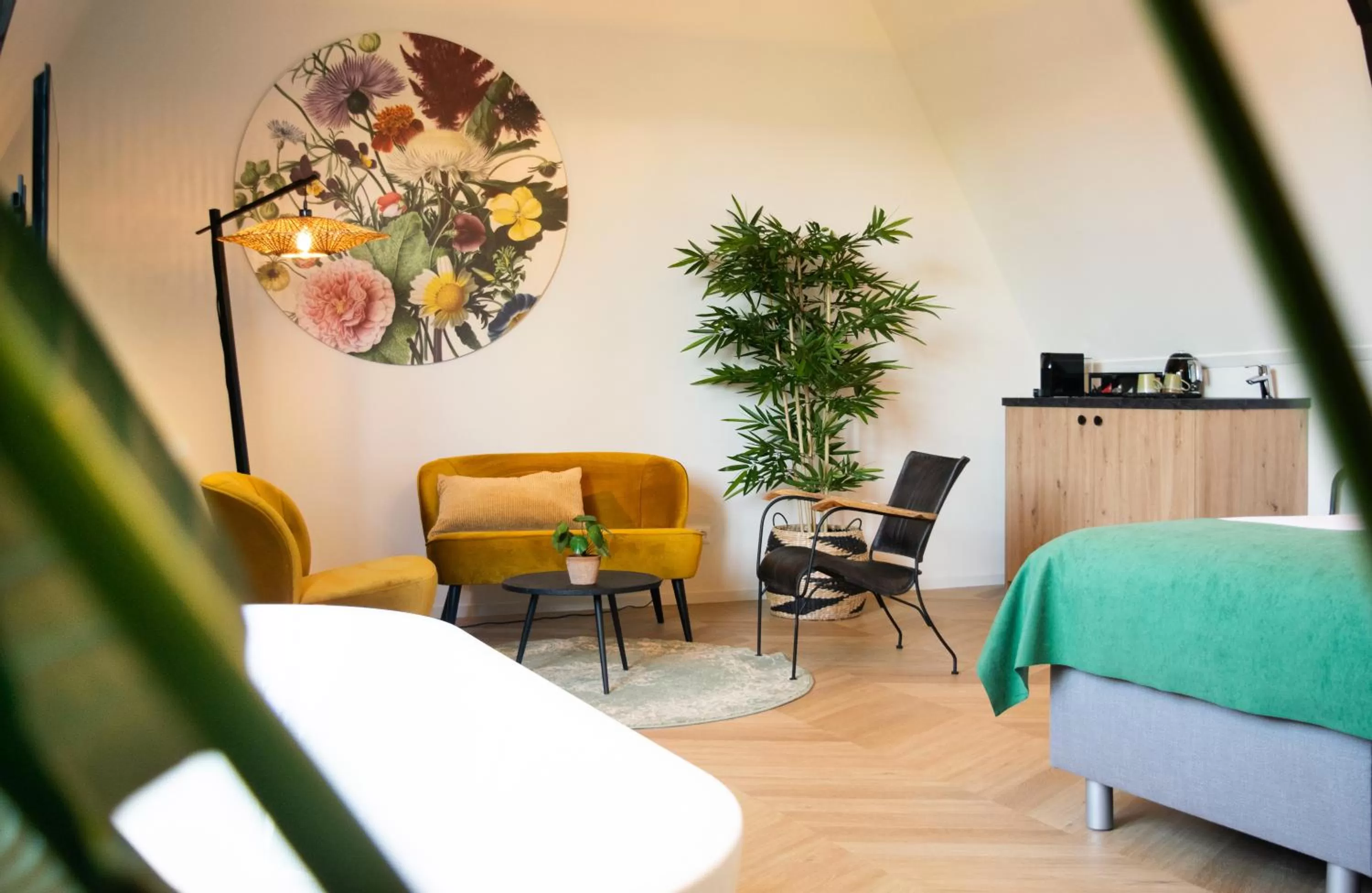 Bed in Hotel van der Meer