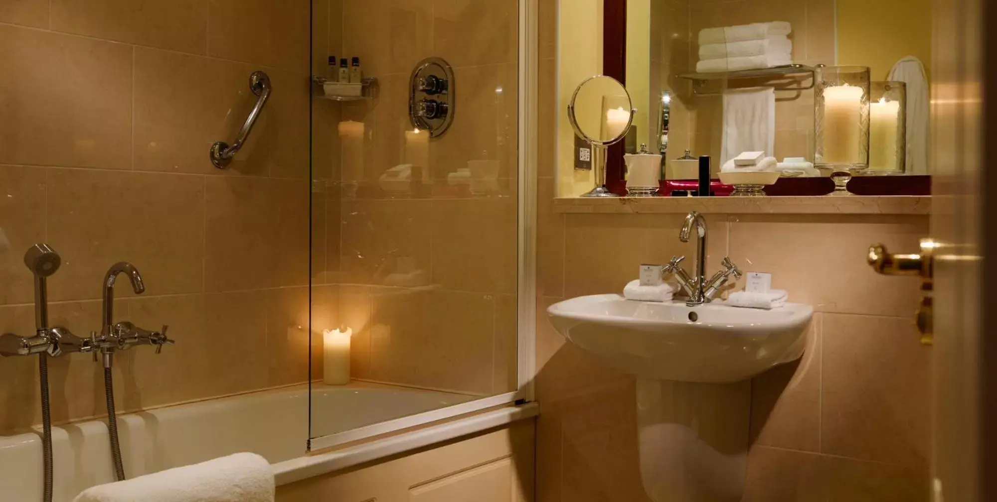 Shower, Bathroom in Brook Lane Hotel