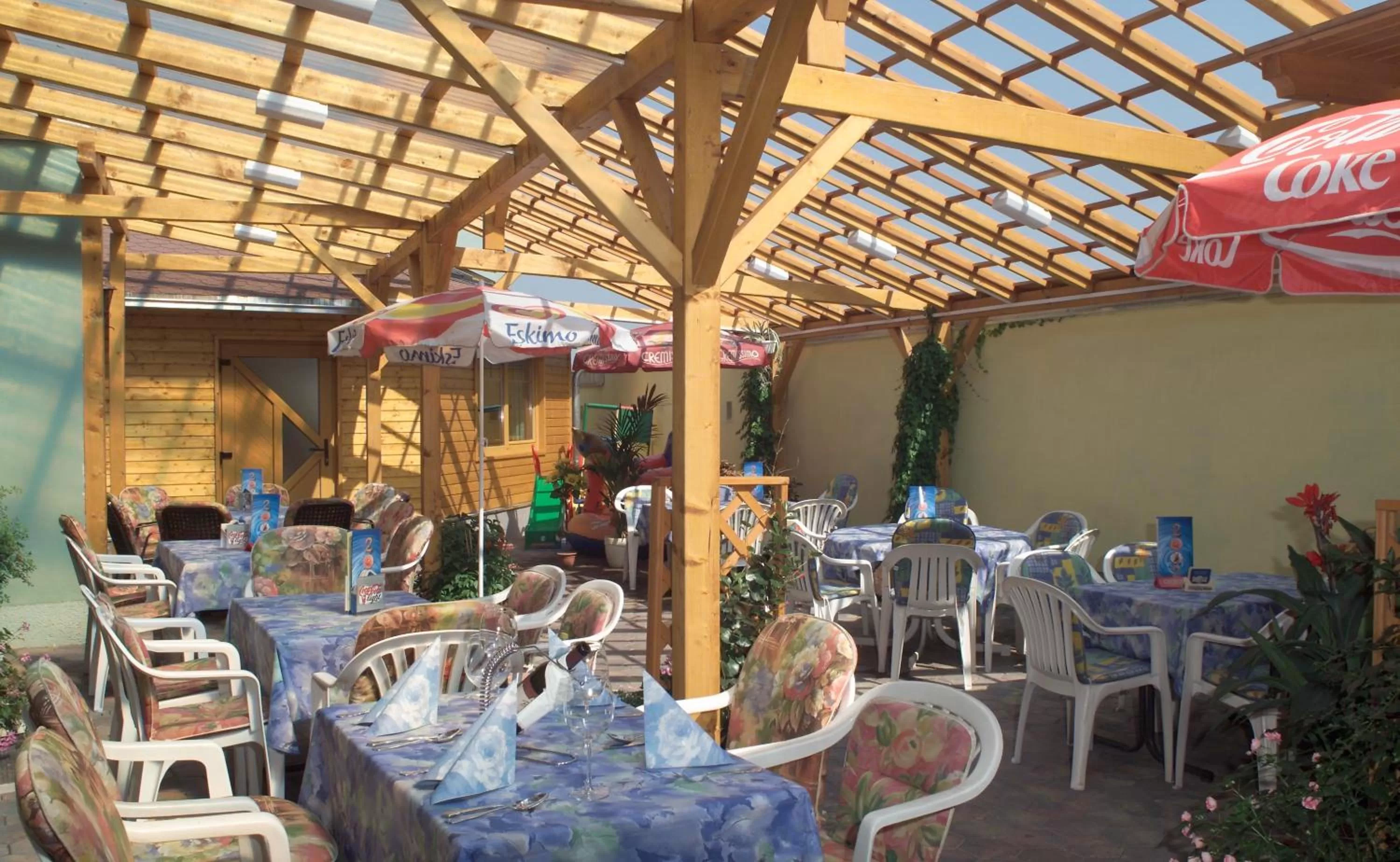 Restaurant/places to eat in Hotel Restaurant Wallner I contactless check-in