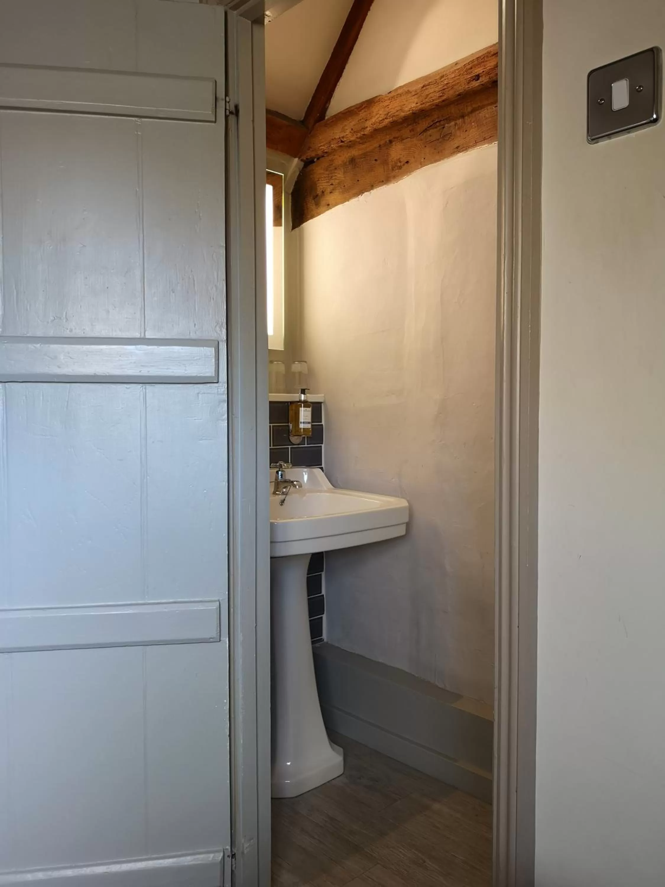 Toilet in Crown Hotel