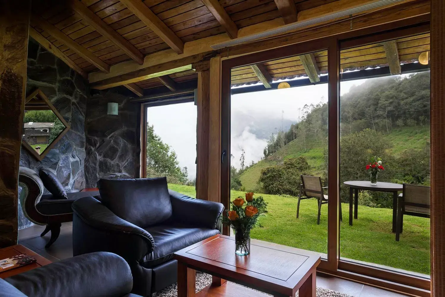 Twin Room with Terrace - single occupancy in Luna Volcán, Adventure SPA - formerly Luna Runtún Twin Room with Terrace - single occupancy in Luna Volcán, Adventure SPA - formerly Luna Runtún