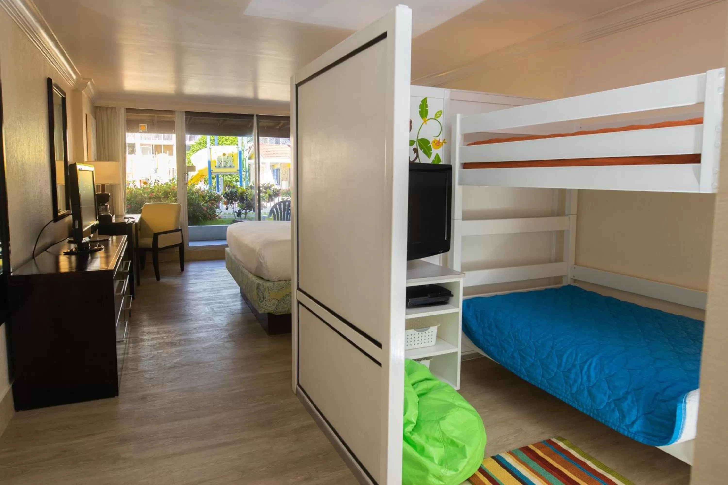 Photo of the whole room, Bunk Bed in Holiday Inn Resort Montego Bay All Inclusive, an IHG Hotel
