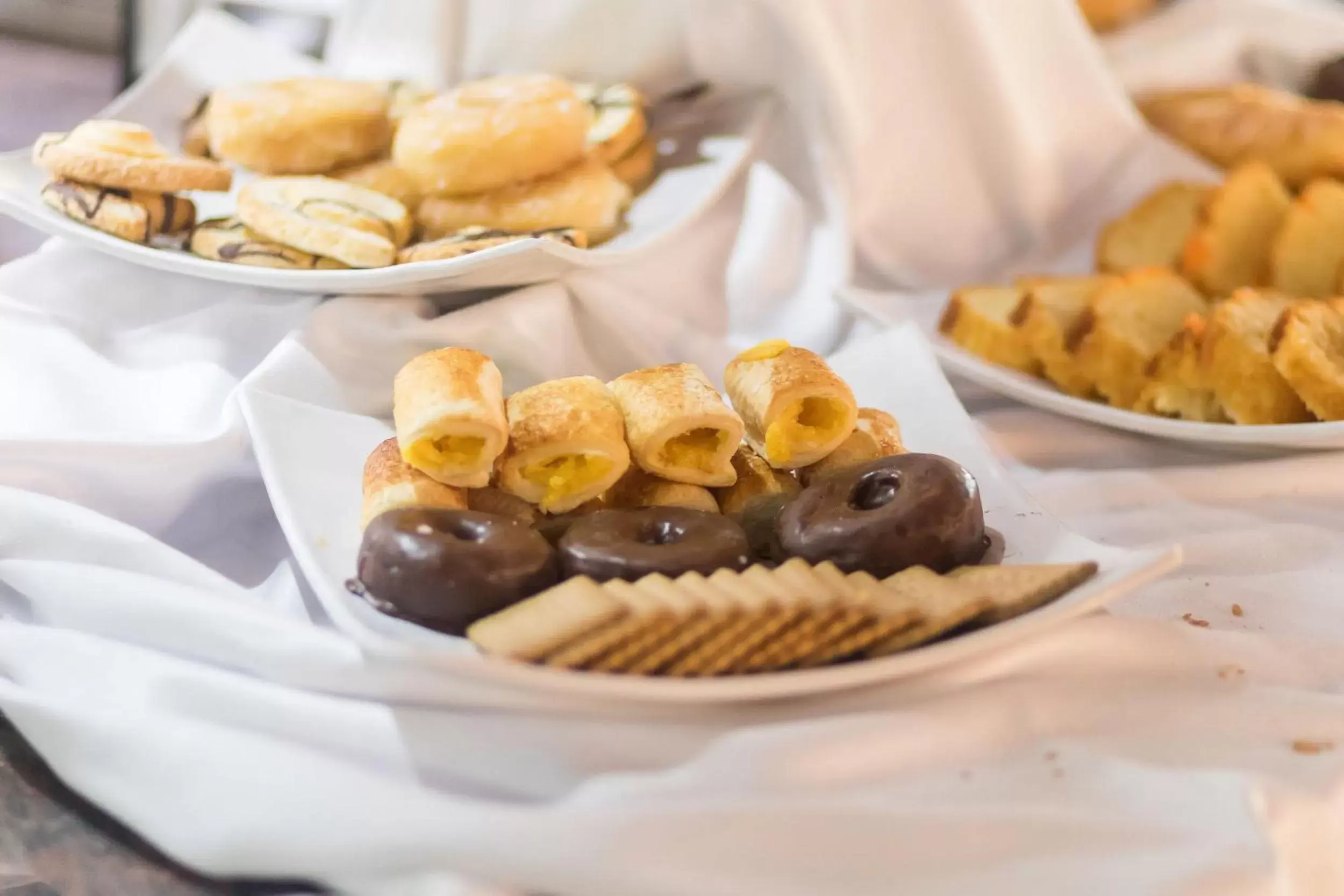 Buffet breakfast in Hotel Arena Suite - Adults Only Buffet breakfast in Hotel Arena Suite - Adults Only