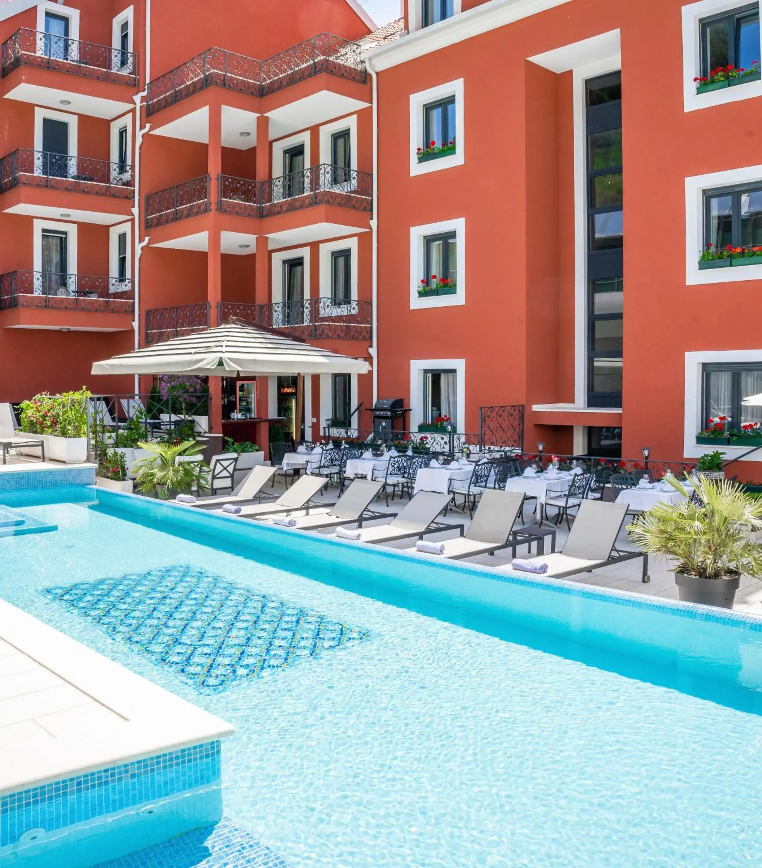 Swimming Pool in Hotel Cvita