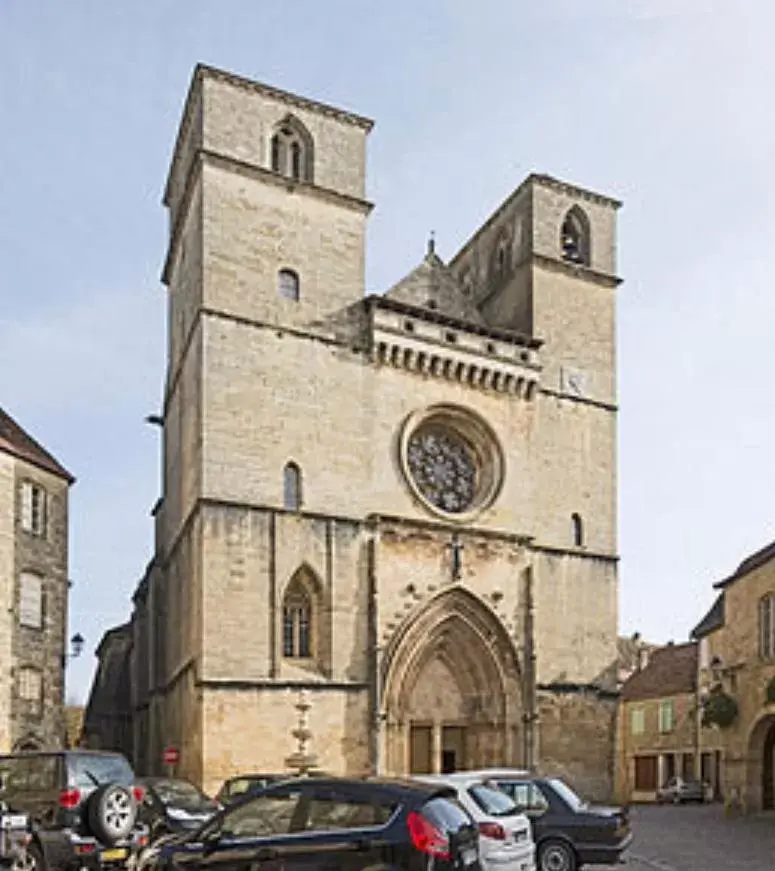 Property Building in L’ Escale de la Poste