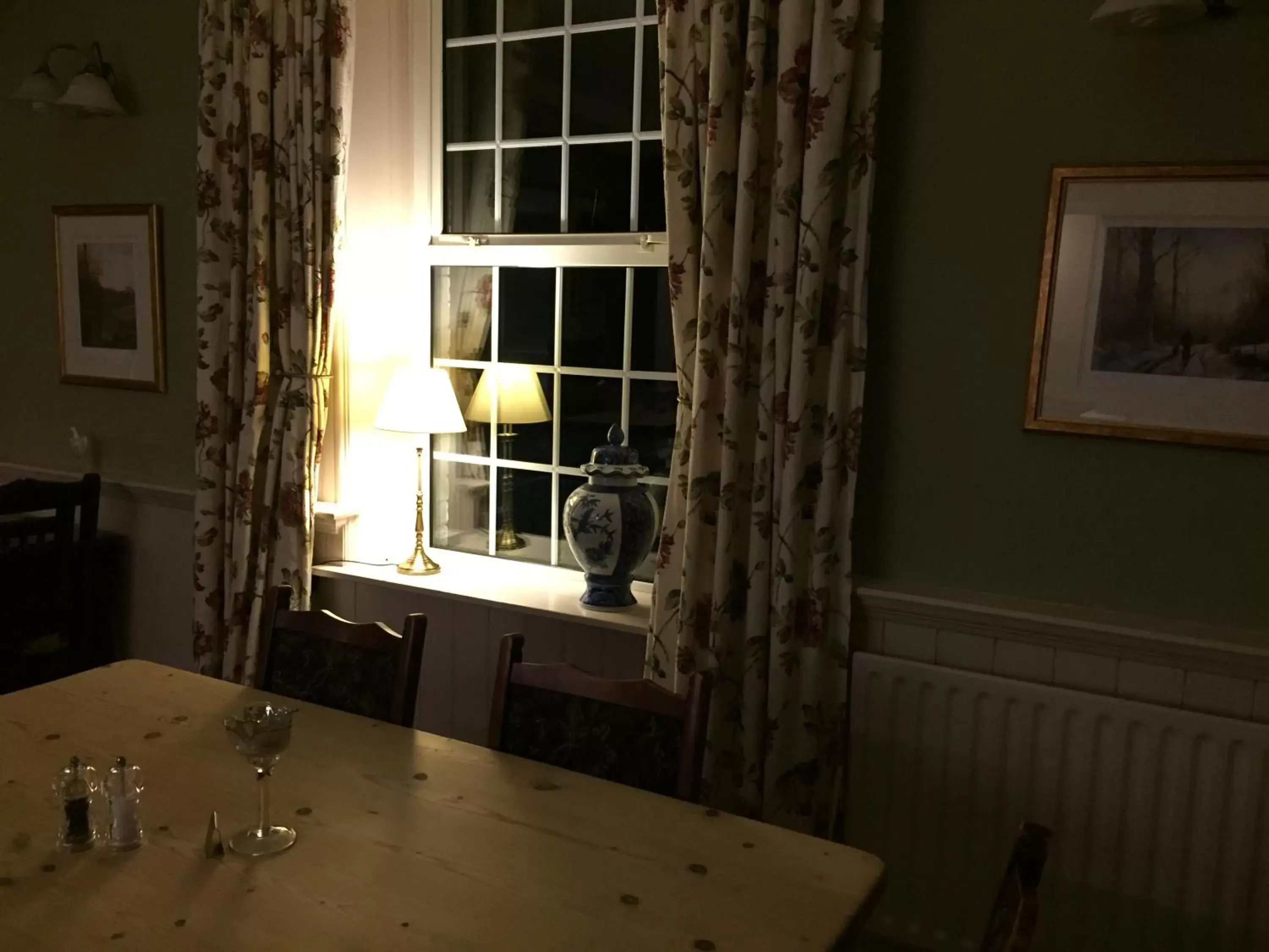 Restaurant/places to eat in The Red Lion Inn