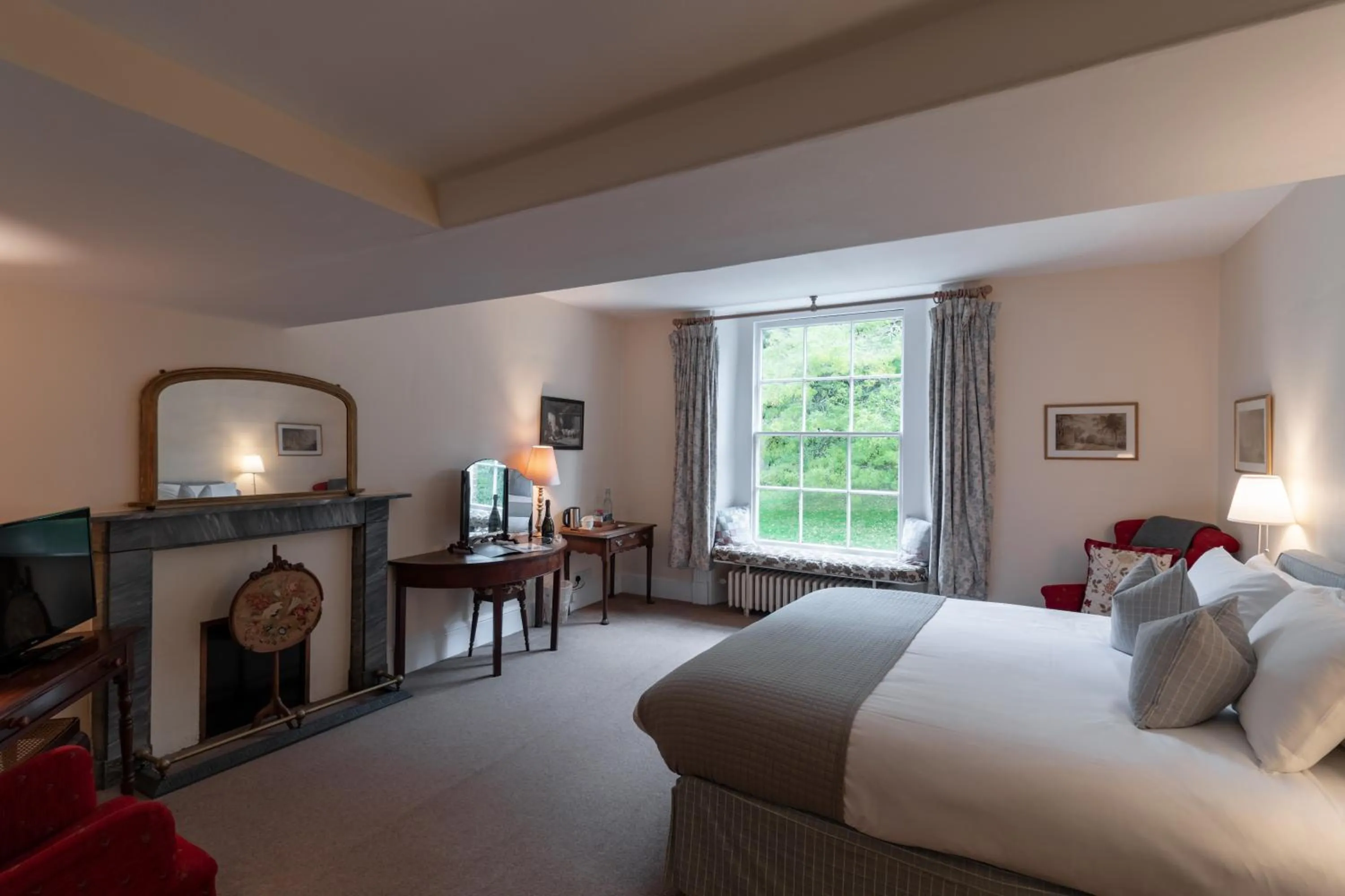 Bedroom, Bed in Spread Eagle Inn