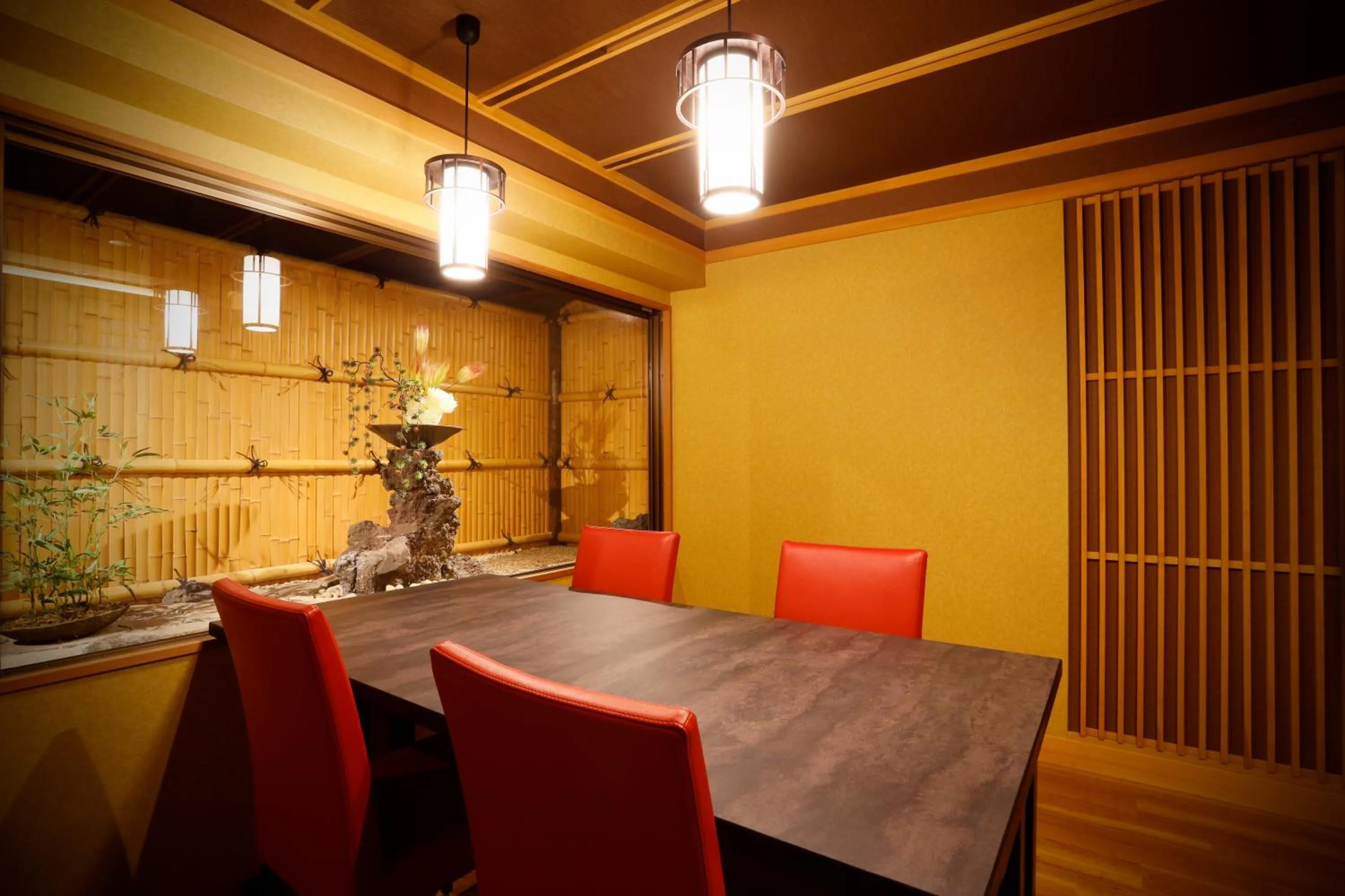 Restaurant/places to eat in Kasuitei Ooya