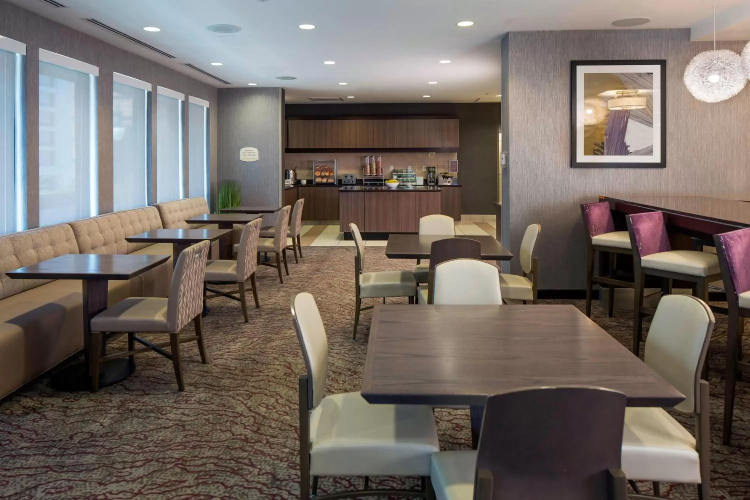 Restaurant/Places to Eat in Residence Inn by Marriott Birmingham Downtown UAB
