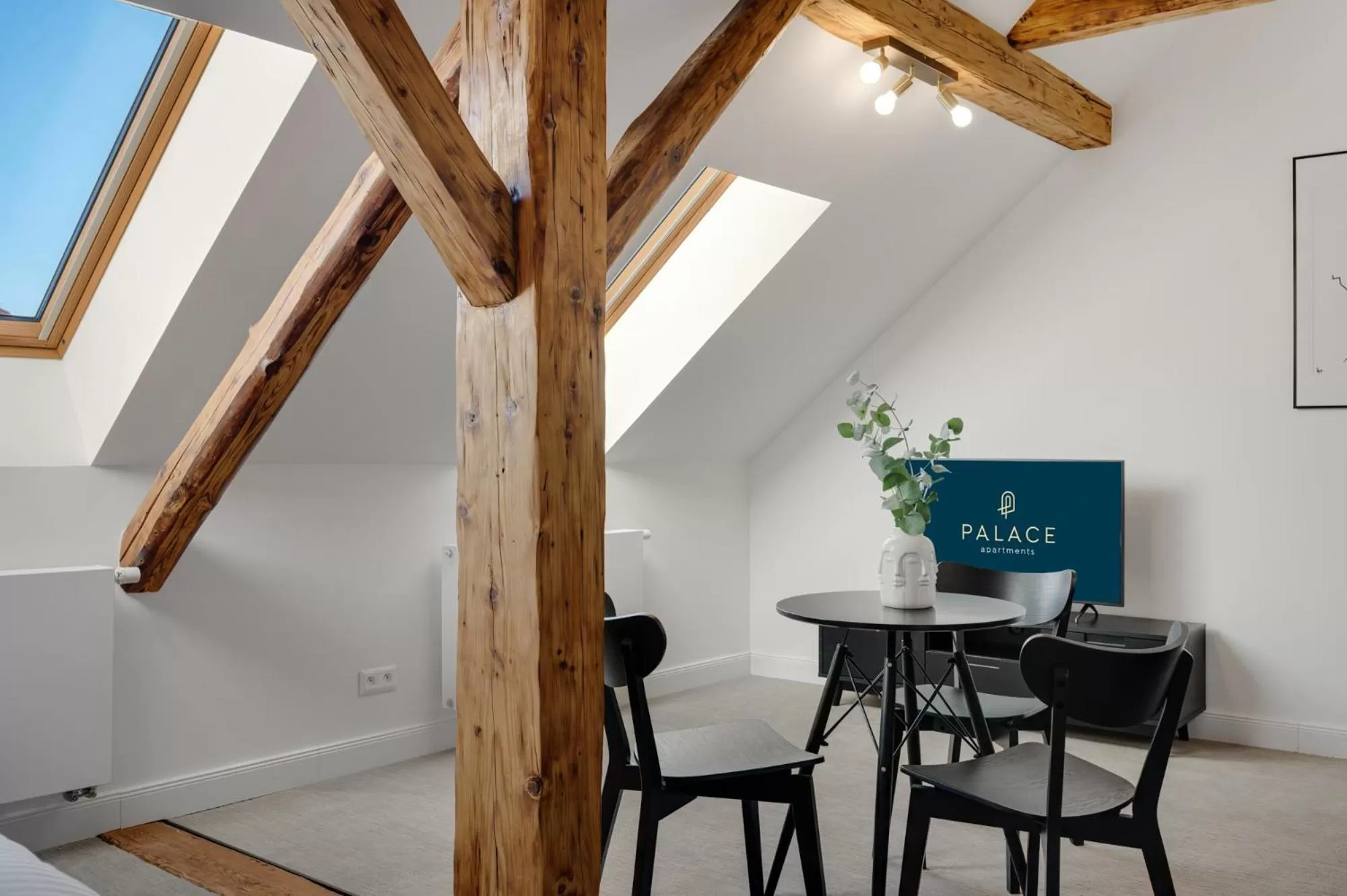 Dining area in Palace Apartments