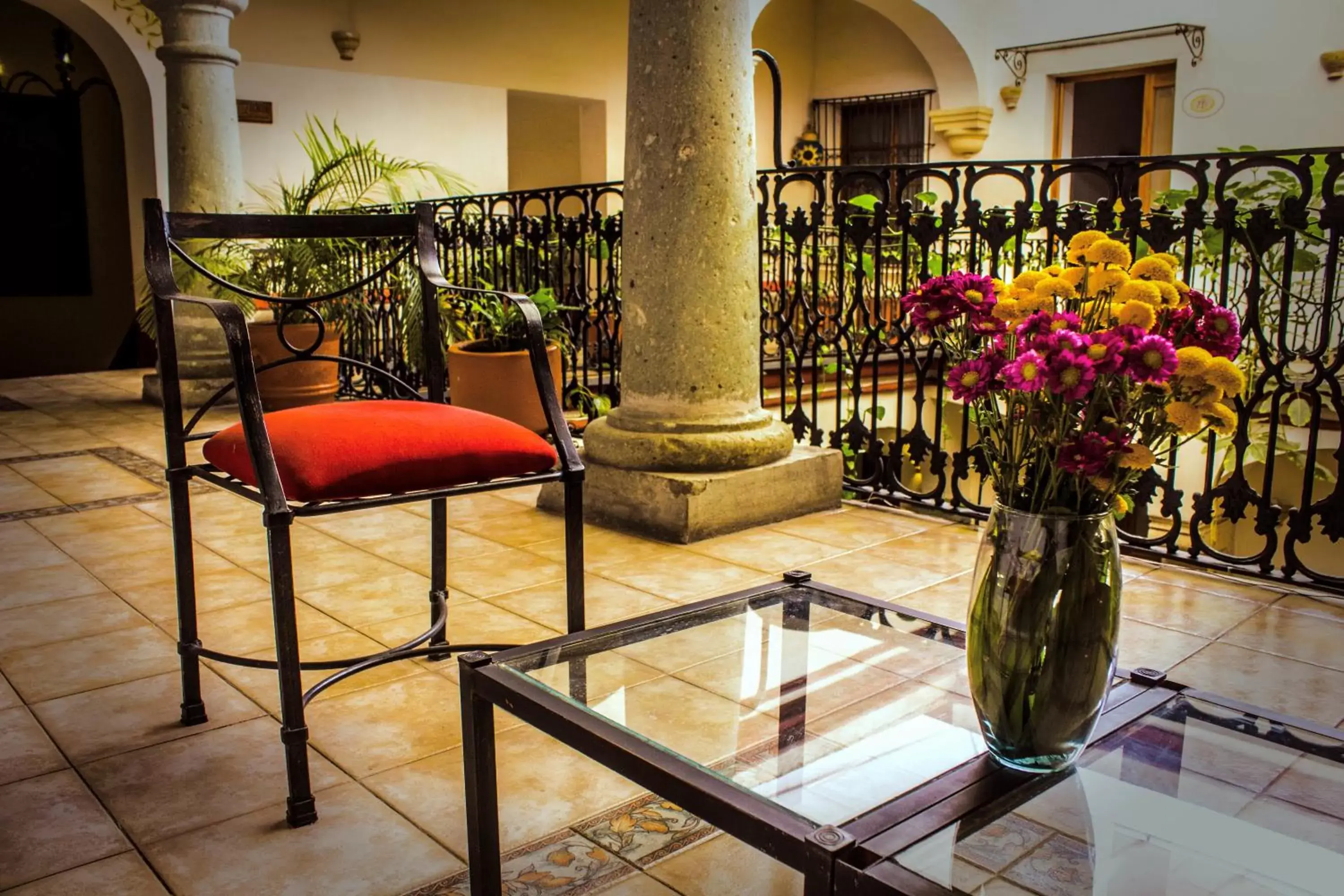 Communal lounge/ TV room in Parador San Agustin