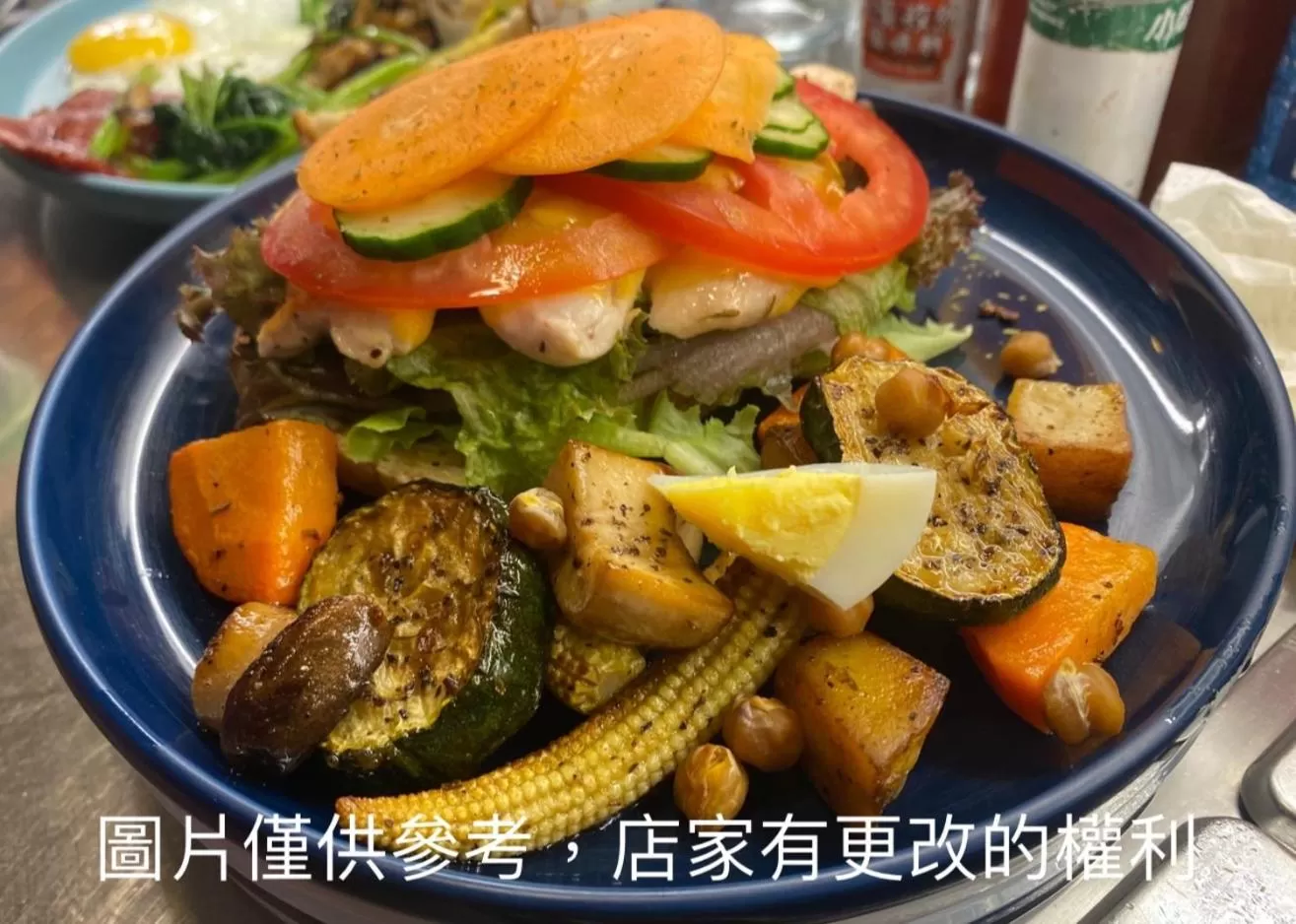 Breakfast, Food in Hotel Brown - Chihkan Branch