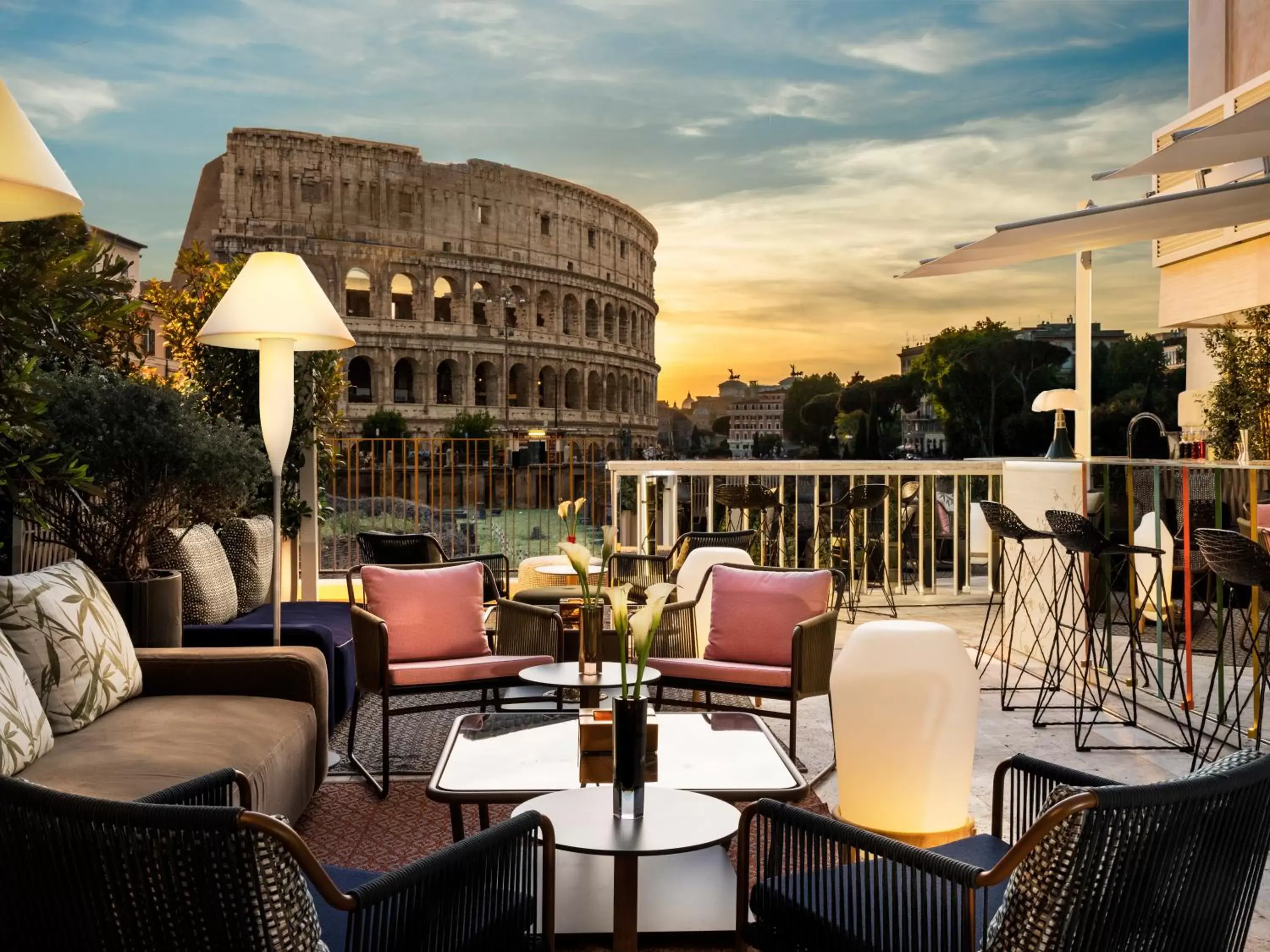 Lounge or bar in Hotel Palazzo Manfredi – Small Luxury Hotels of the World