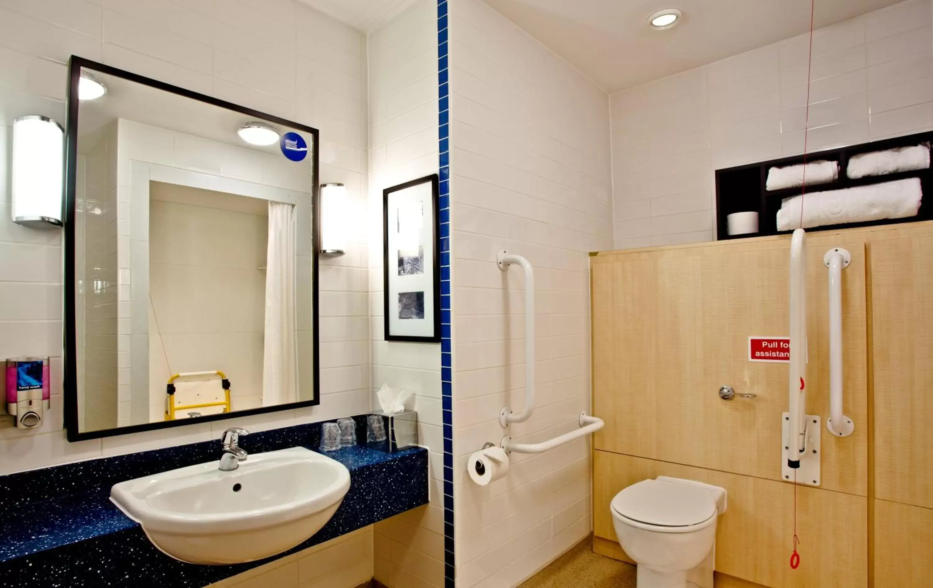 Photo of the whole room, Bathroom in Holiday Inn Express Shrewsbury, an IHG Hotel