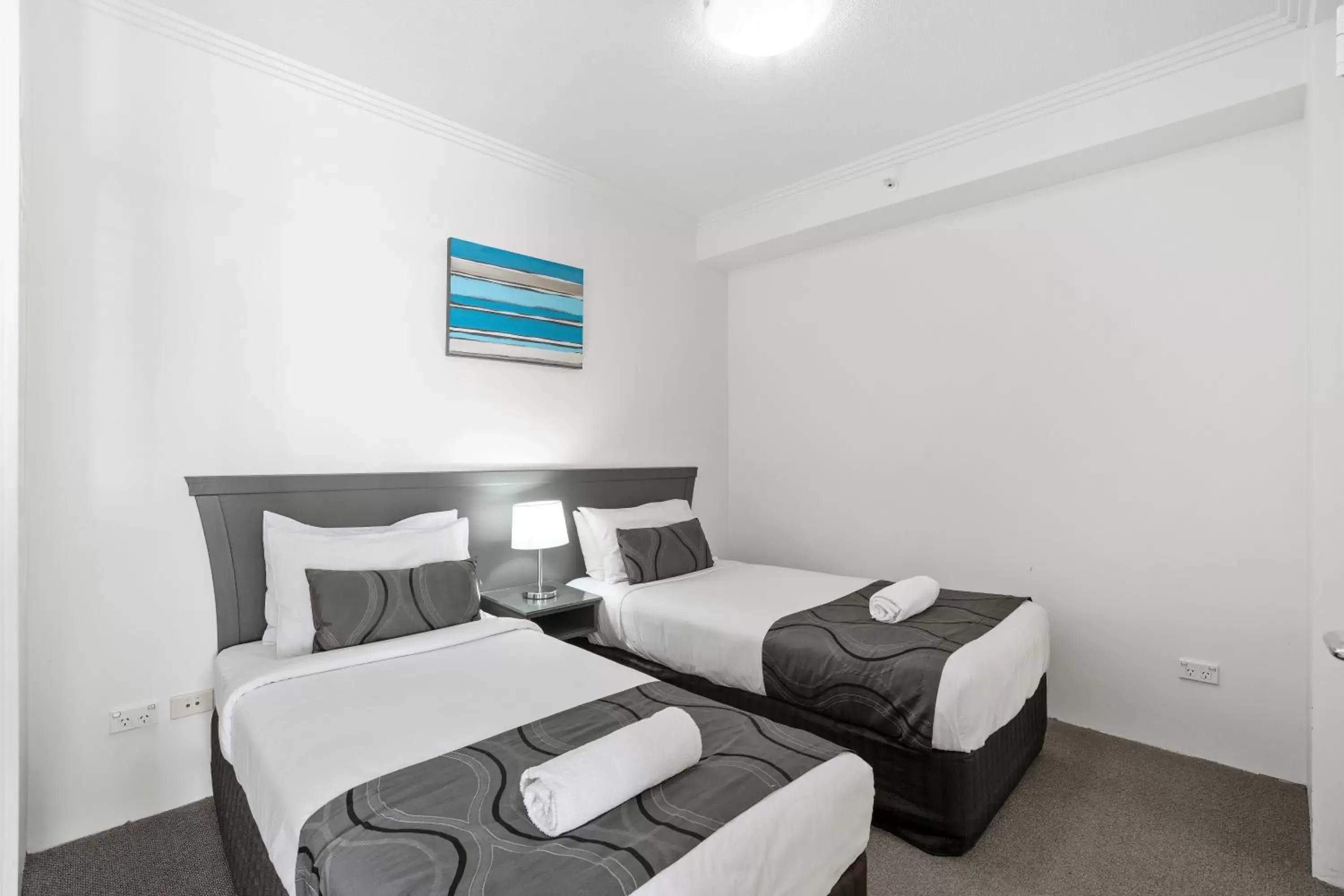 Bedroom, Bed in Crystal Bay On The Broadwater
