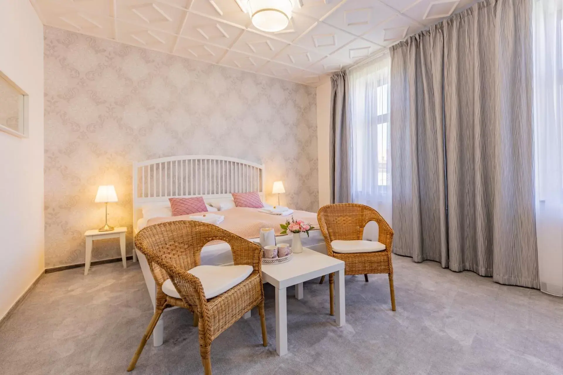 Standard King Room - single occupancy in Hotel Amadeus Standard King Room - single occupancy in Hotel Amadeus