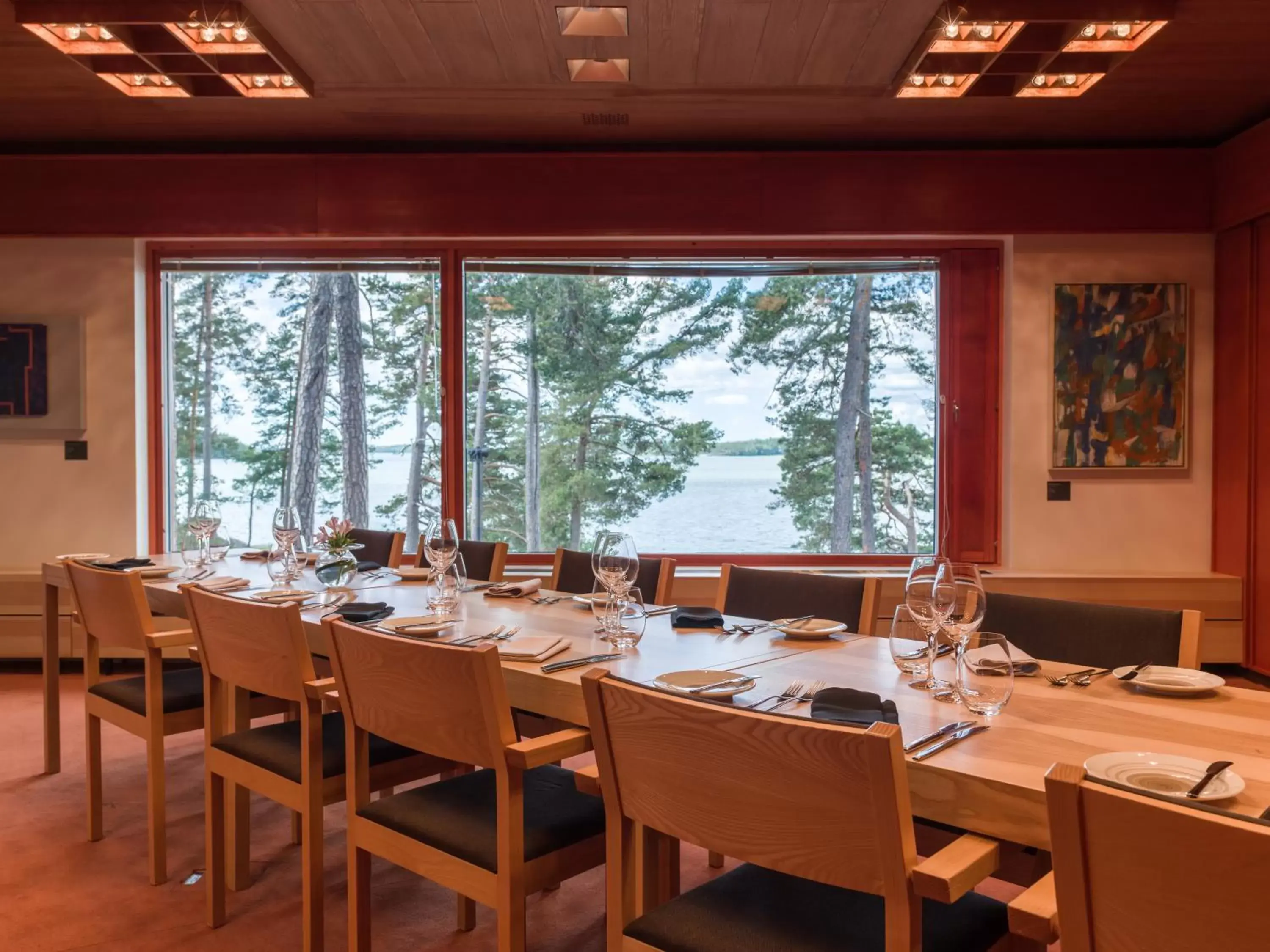 Restaurant/places to eat in Hotel Hanasaari