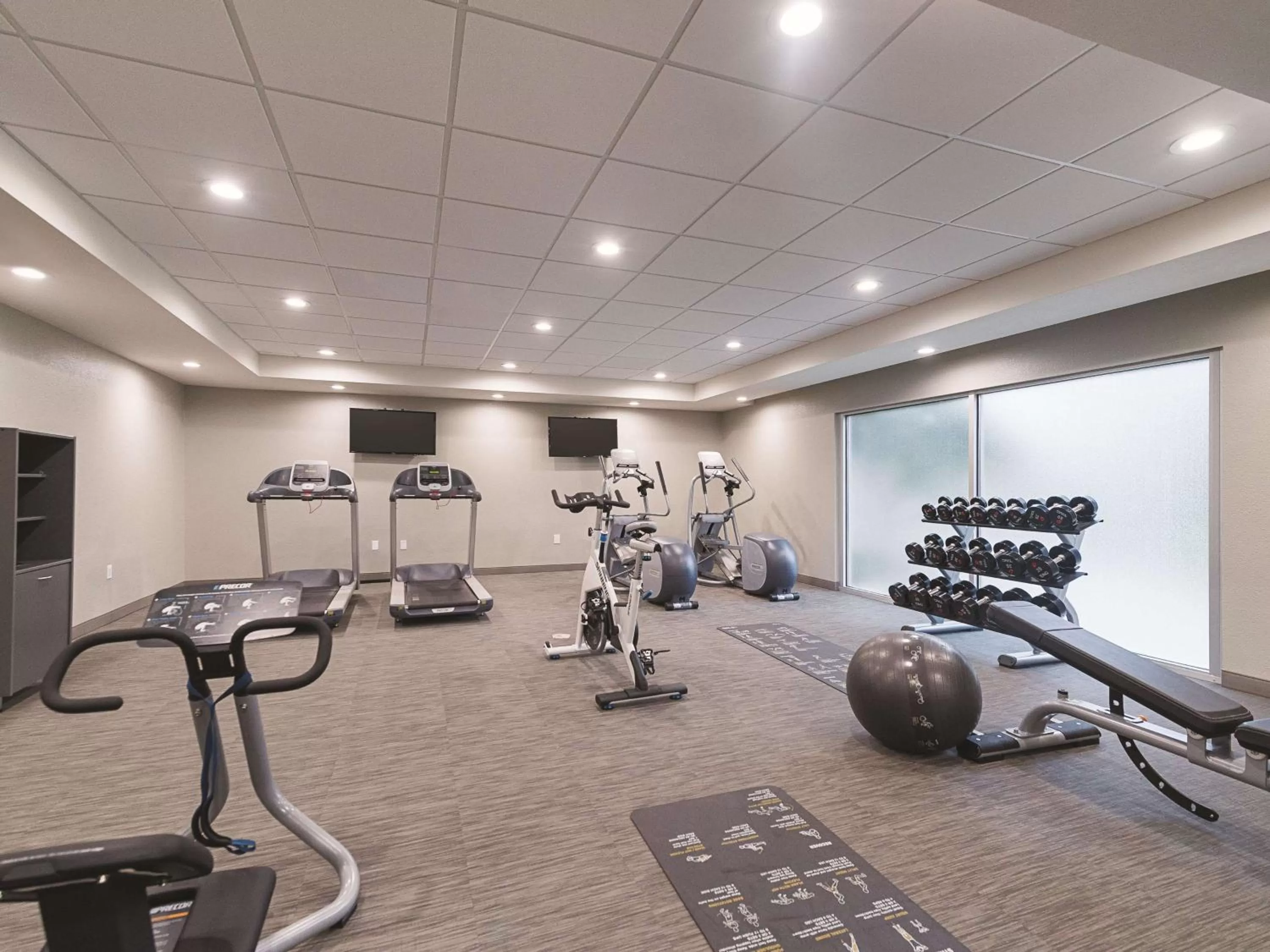 Fitness centre/facilities in La Quinta by Wyndham Oklahoma City - NW Expwy