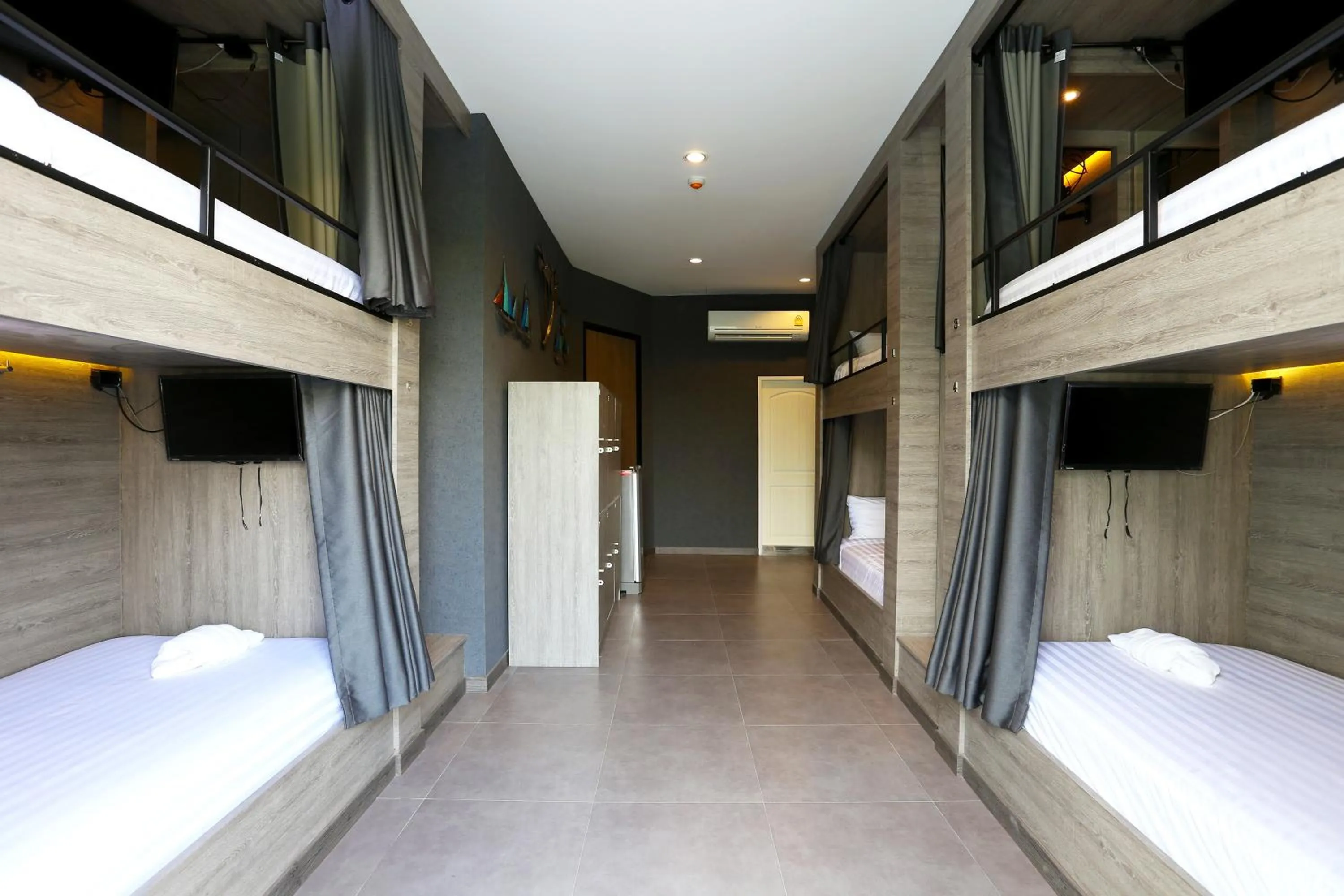 Photo of the whole room, Bed in The Printing House Poshtel