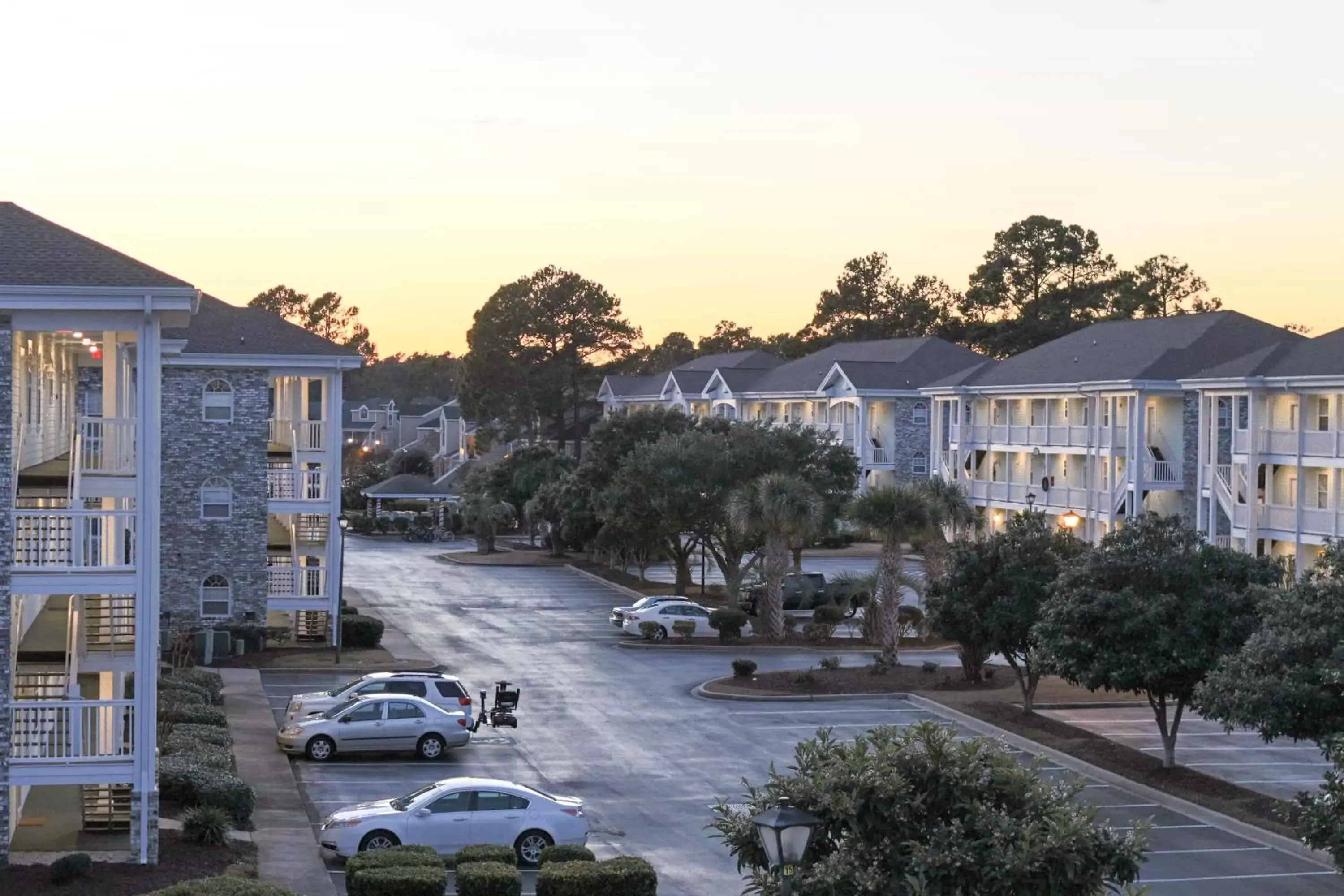 Facade/entrance in Myrtlewood Condos