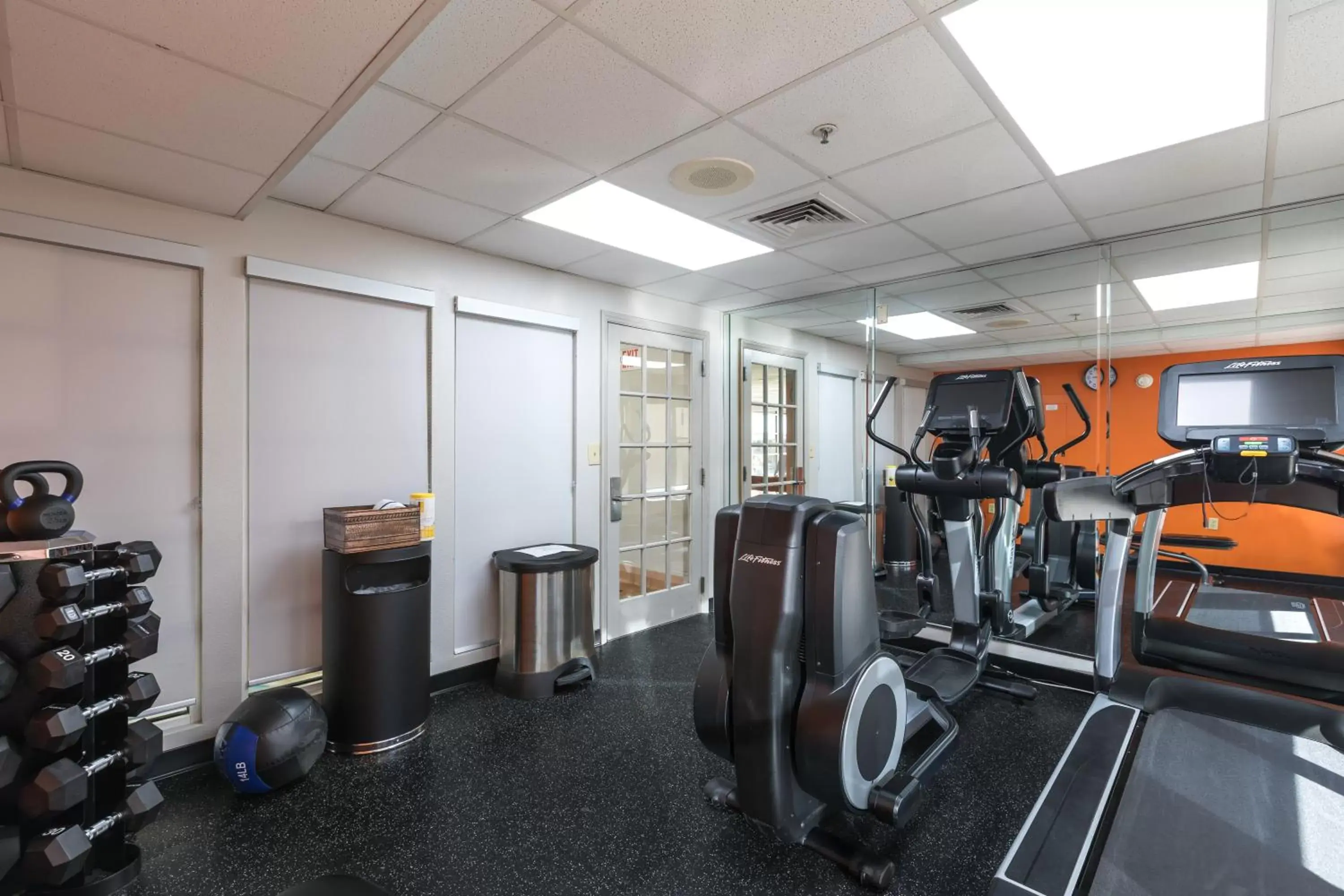 Area and facilities, Fitness Center/Facilities in Country Inn & Suites by Radisson, Lake Norman Huntersville, NC