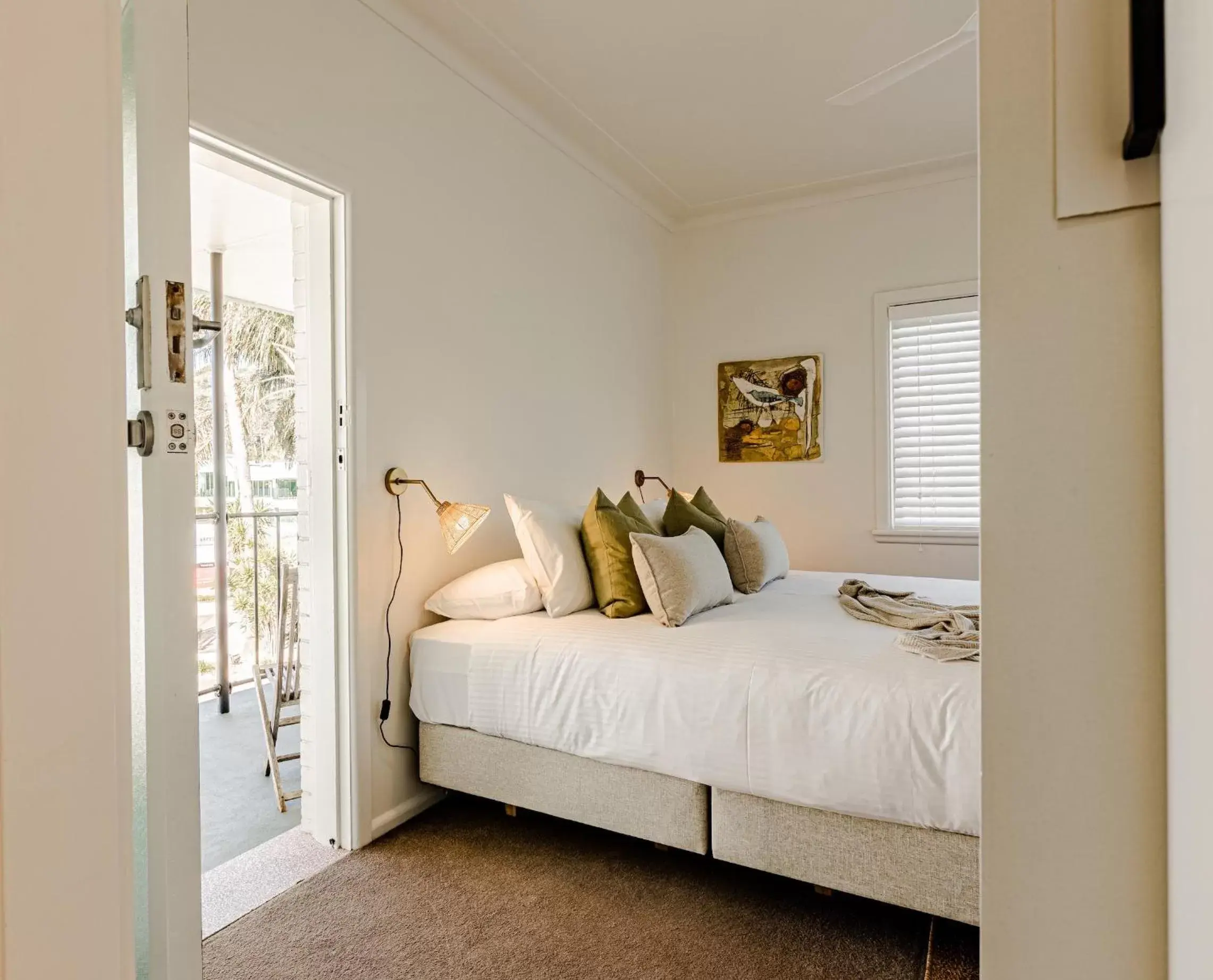 Bed in Bay Breeze Boutique Accommodation